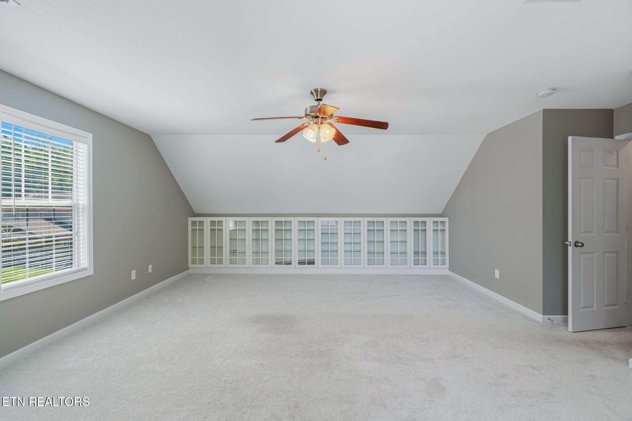 5914 Gray Gables Drive Property Photo 40