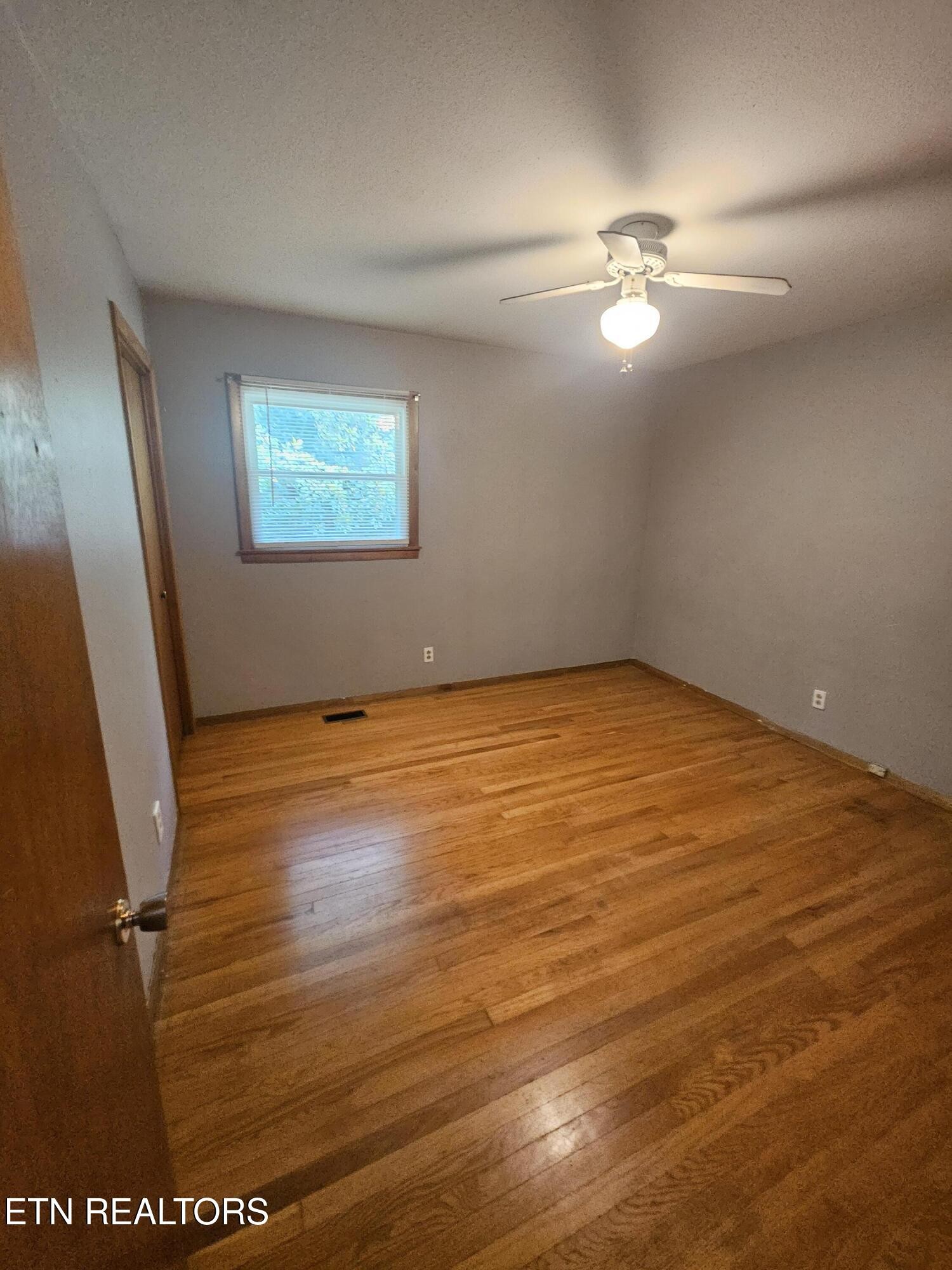 1725 S Forest Drive Property Photo 9