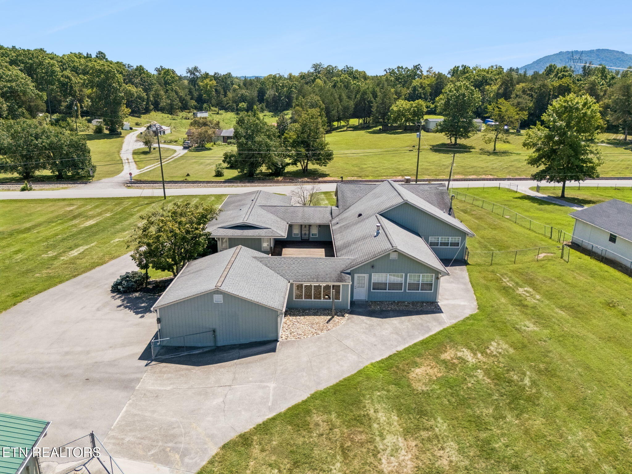 8005 Corryton Luttrell Rd Property Photo 35