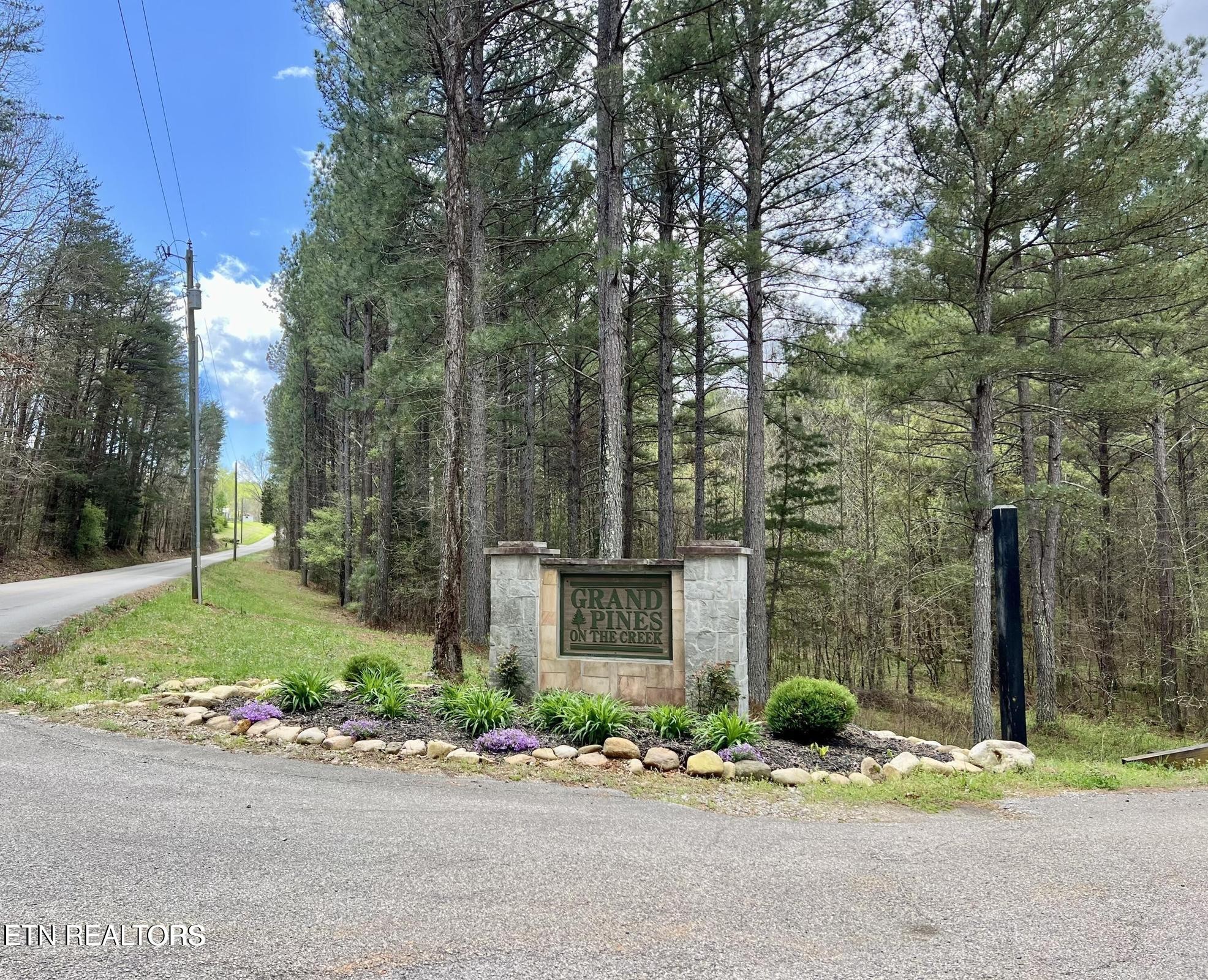 1727 Grand Pine Point Property Photo 7