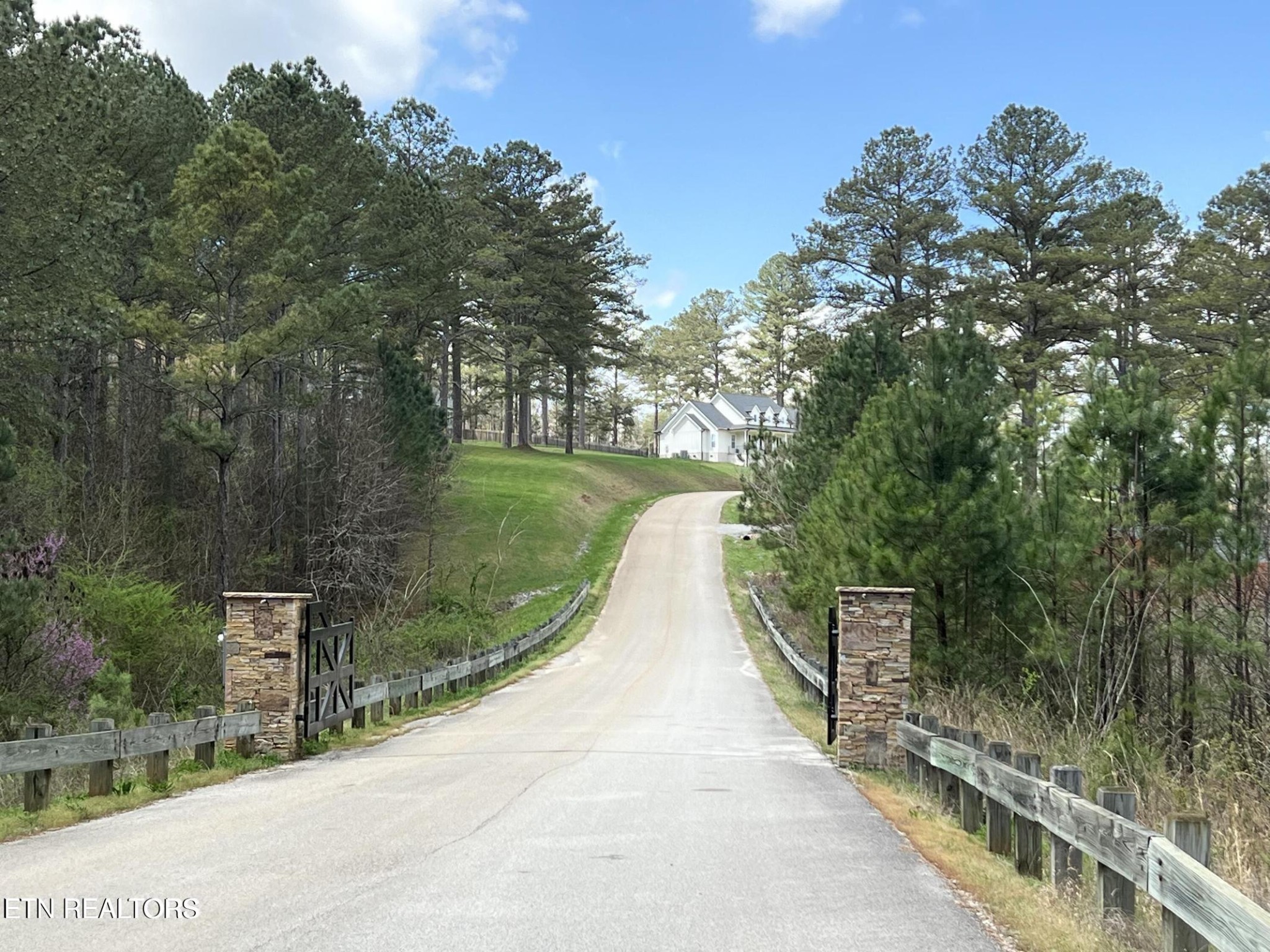1727 Grand Pine Point Property Photo 8