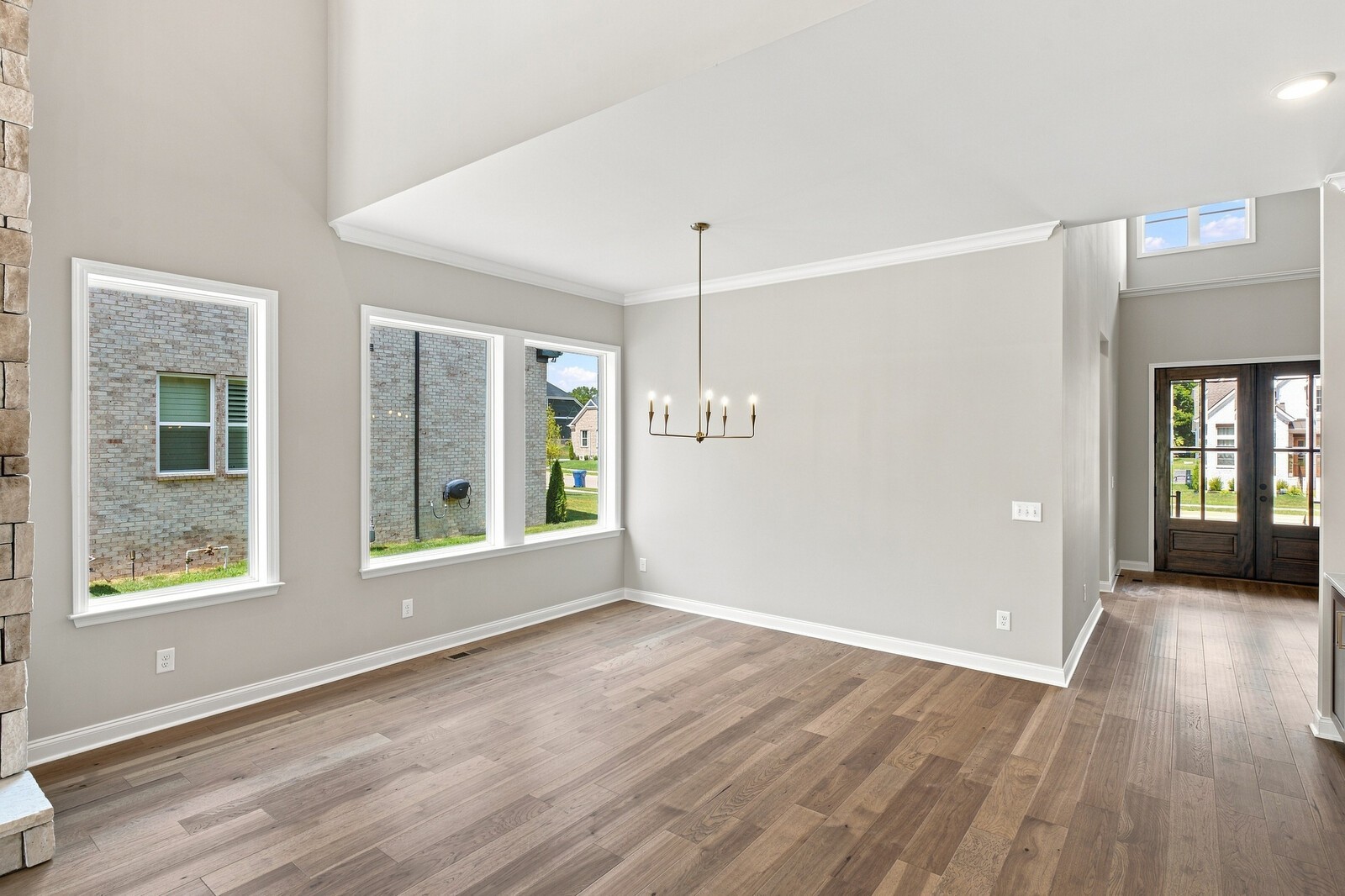 7291 Orrinshire Drive Property Photo 7