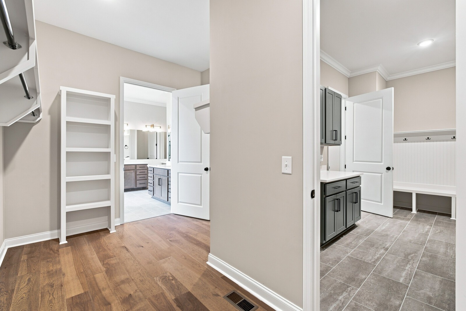 7291 Orrinshire Drive Property Photo 27
