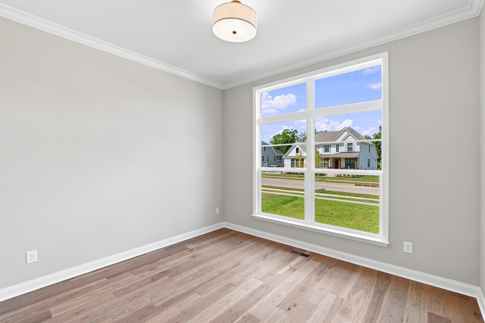 7291 Orrinshire Drive Property Photo 30