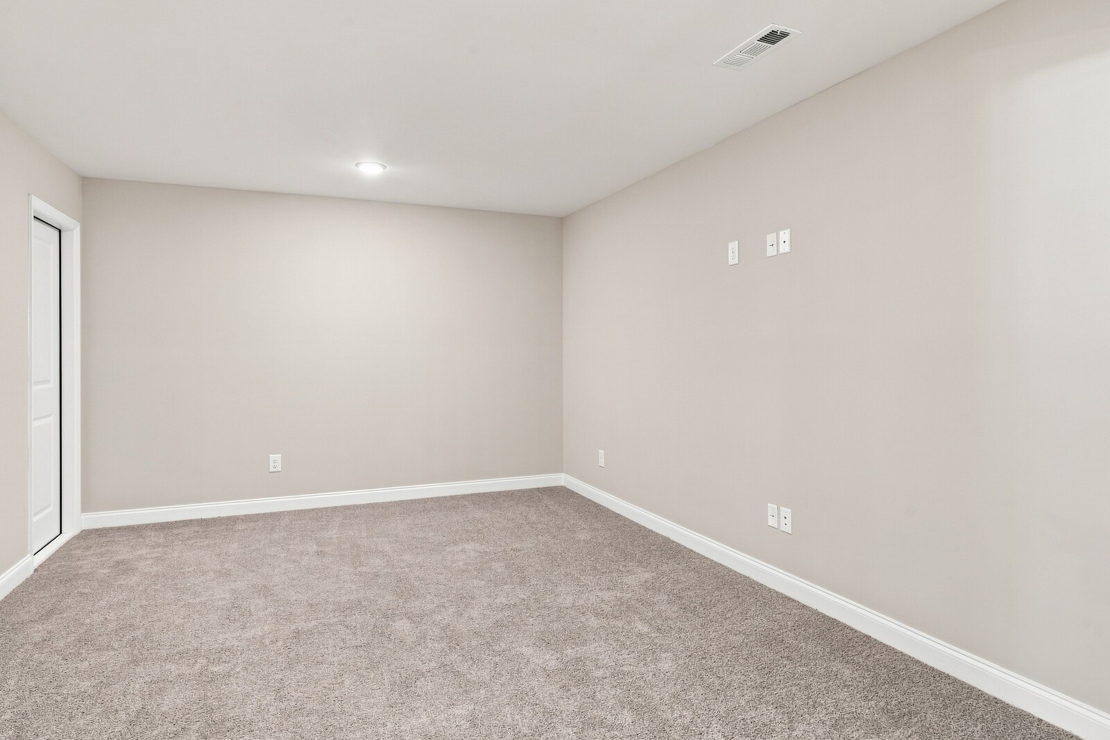 7291 Orrinshire Drive Property Photo 37