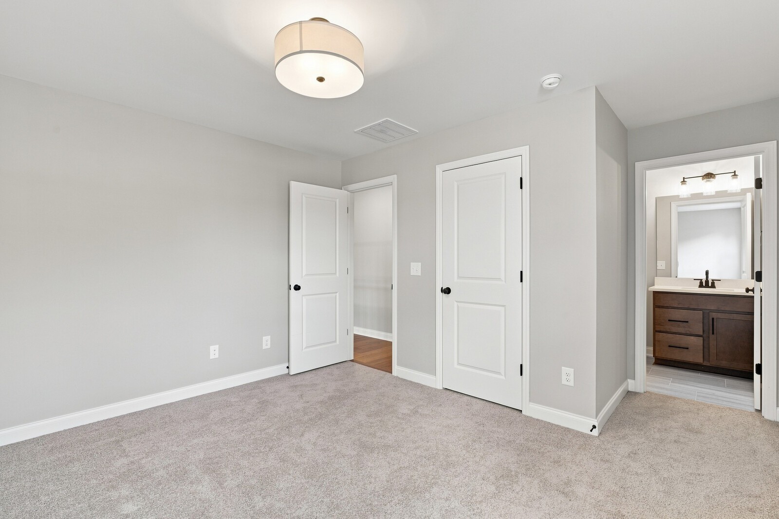 7291 Orrinshire Drive Property Photo 39