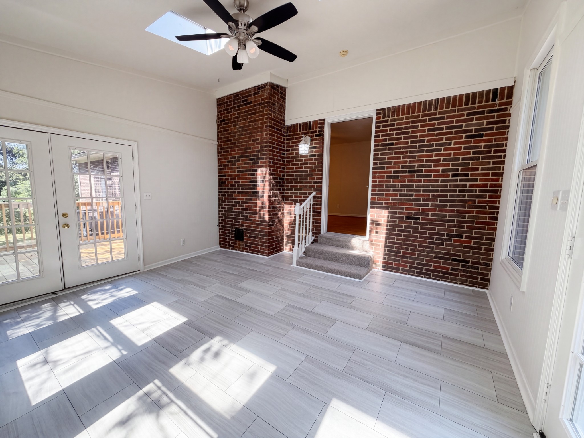 1005 Roseview Dr Property Photo 15