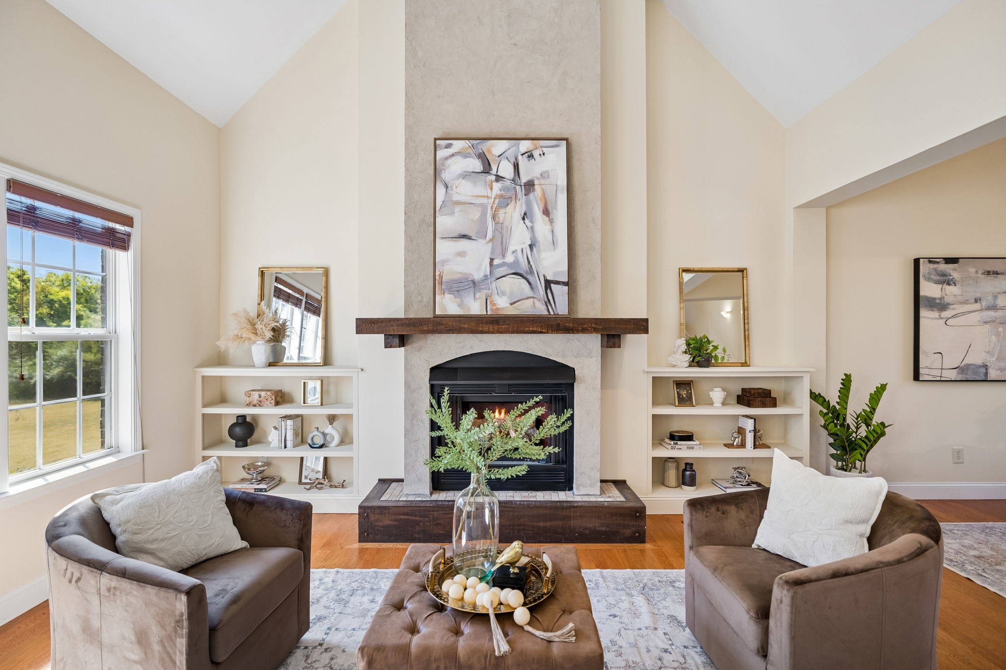 2216 Twin Peaks Ct Property Photo 5