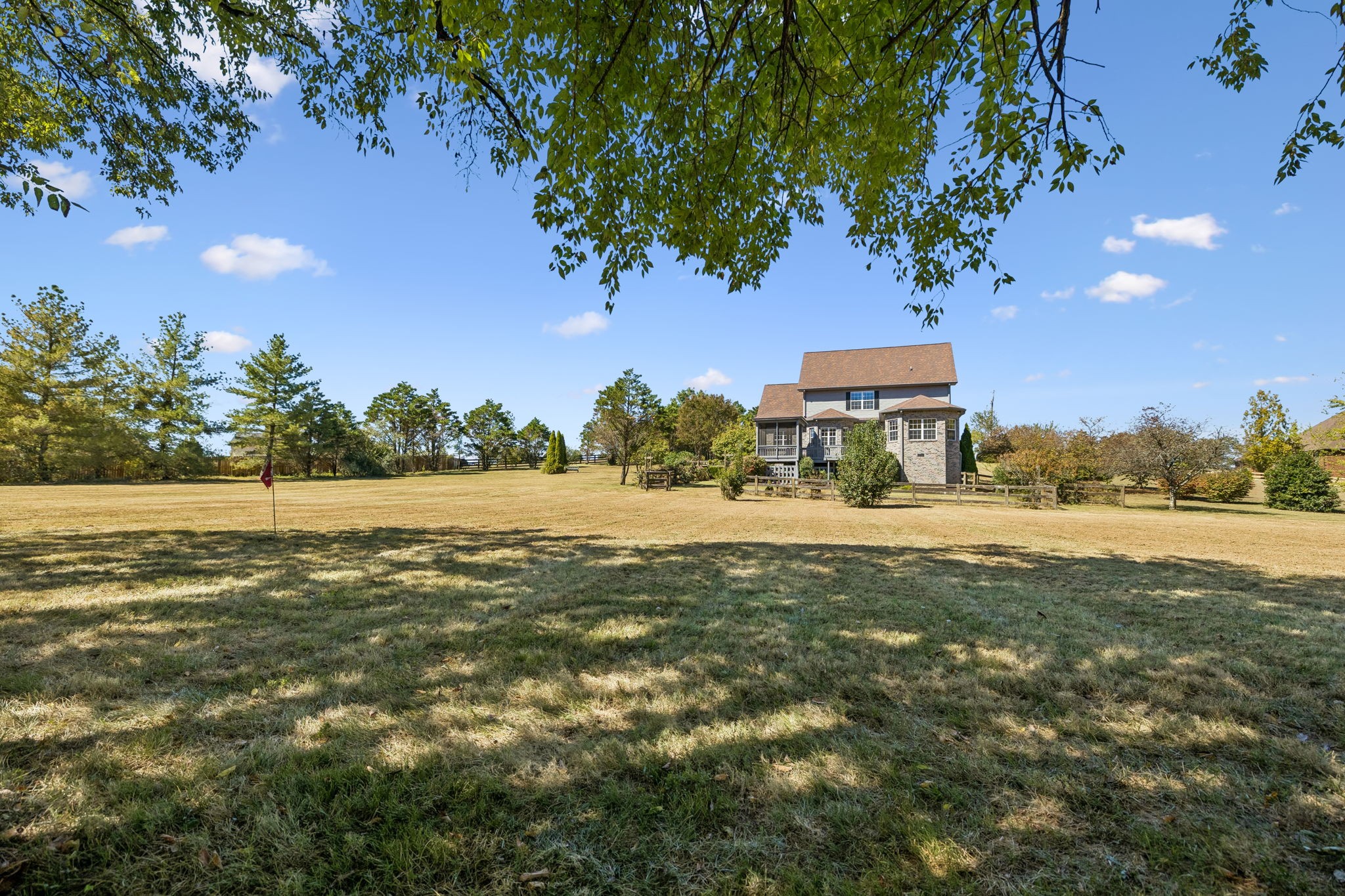 2216 Twin Peaks Ct Property Photo 44