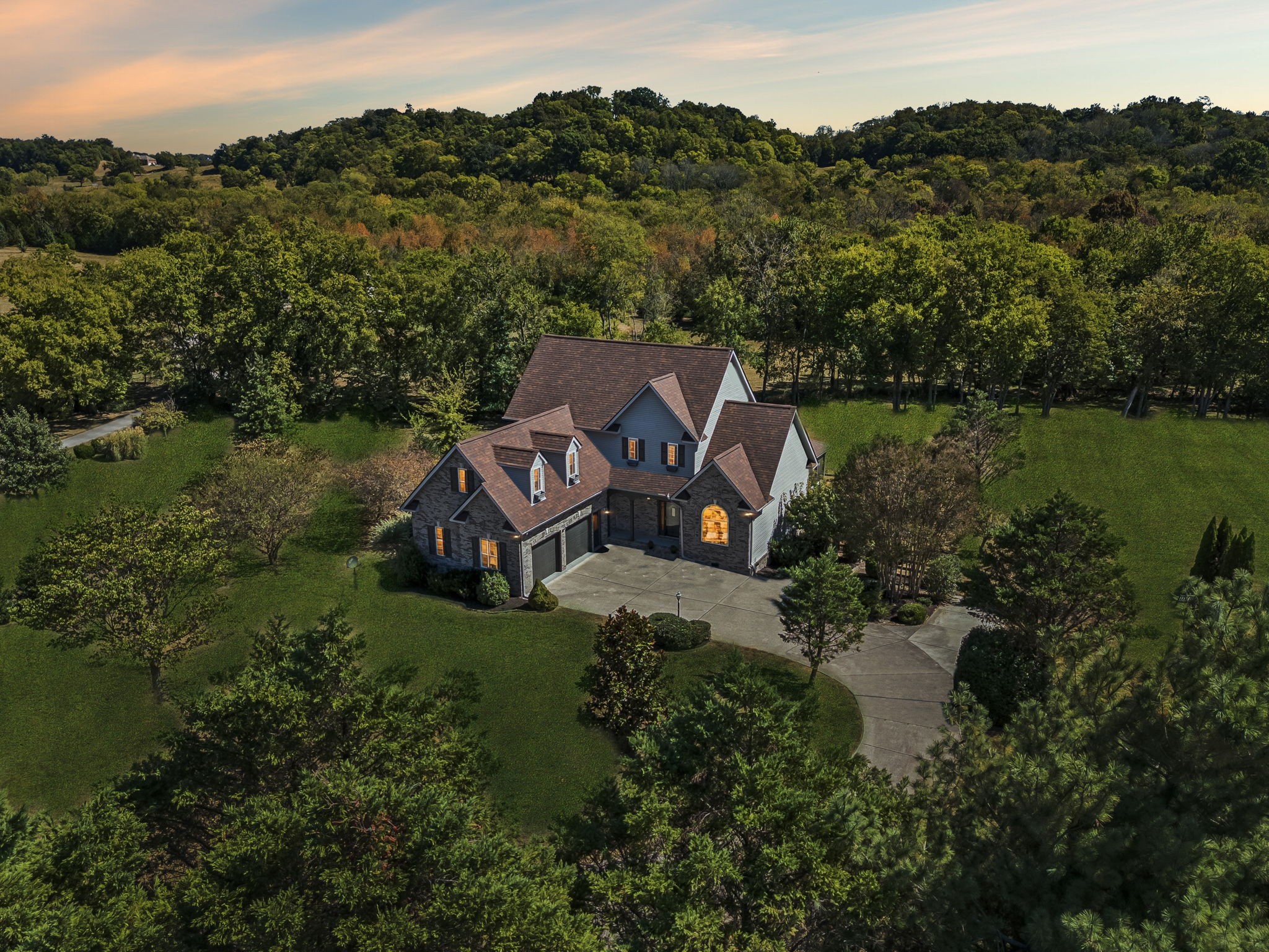 2216 Twin Peaks Ct Property Photo 59