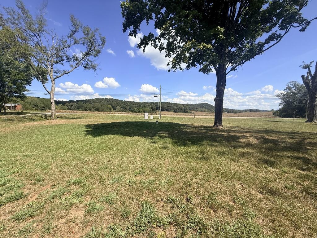1545 Roberts Matthews Hwy Property Photo 12