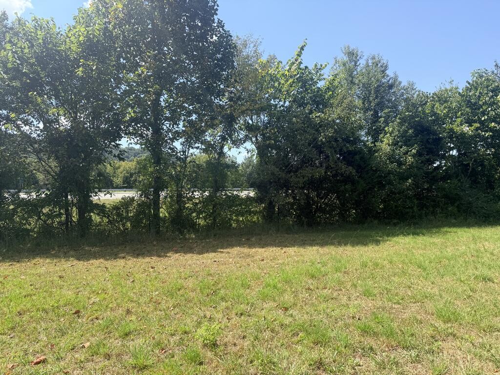 1545 Roberts Matthews Hwy Property Photo 14