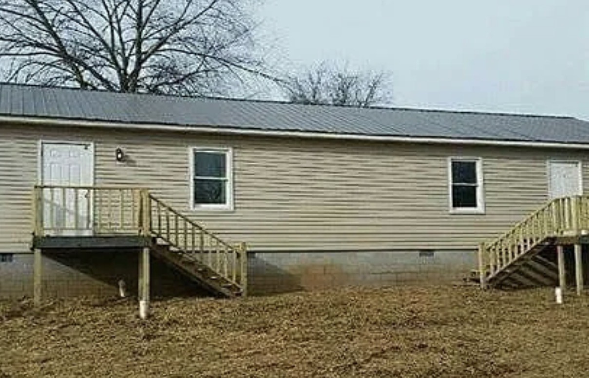 111 Creamery St Property Photo 9