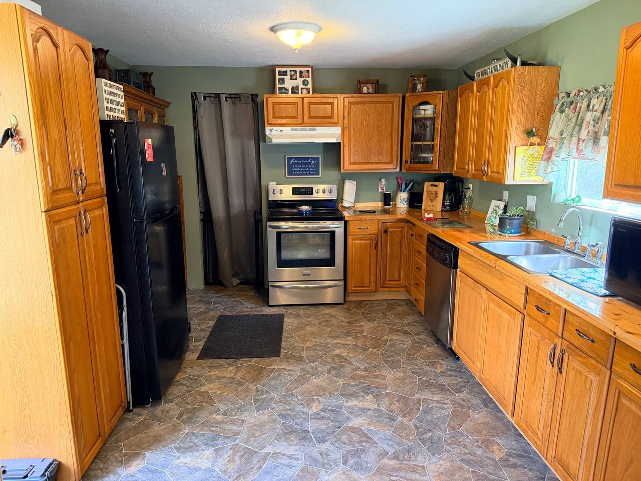 745 Halltown Road Property Photo 3