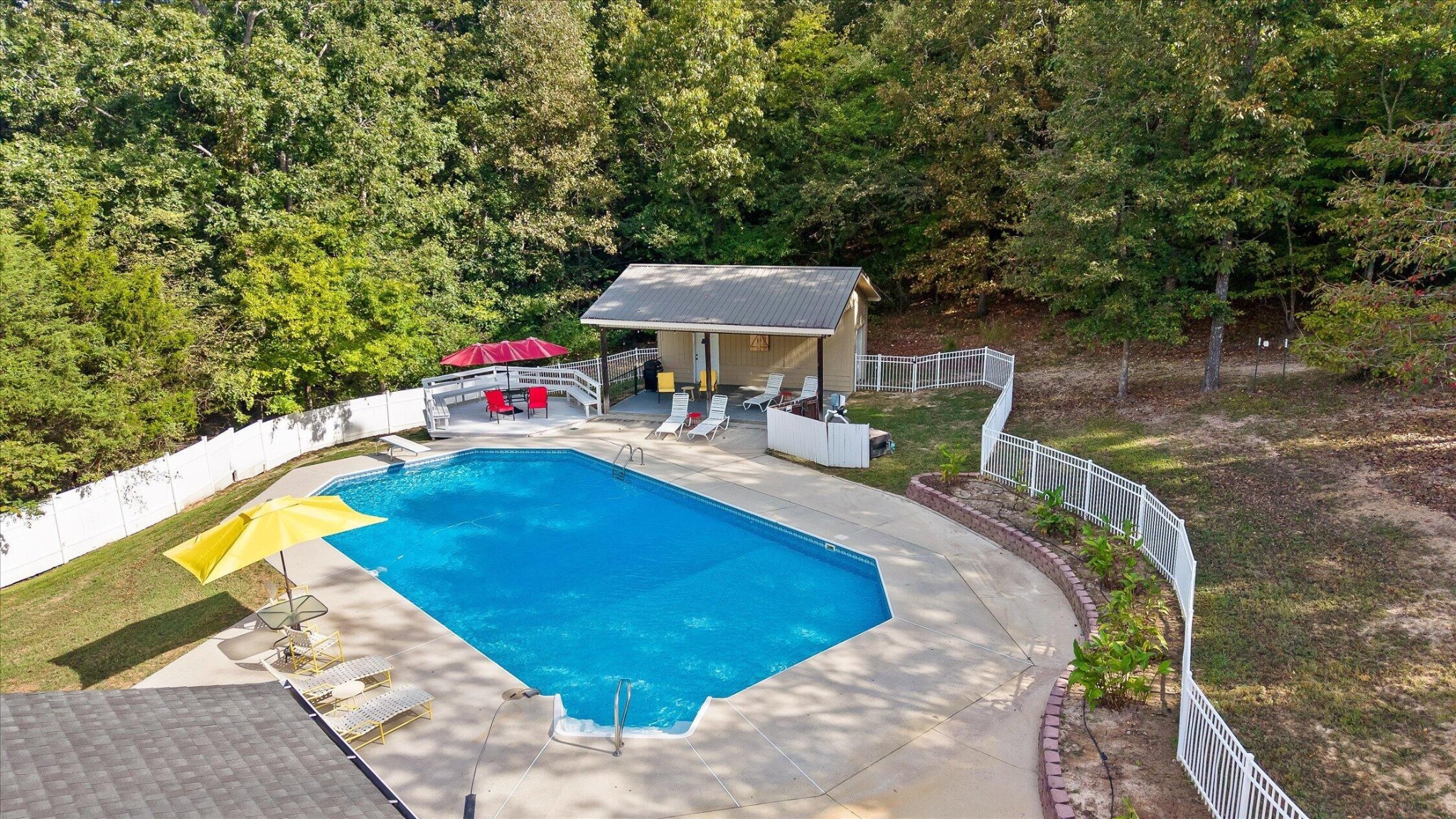 325 Battleview Drive Property Photo 5