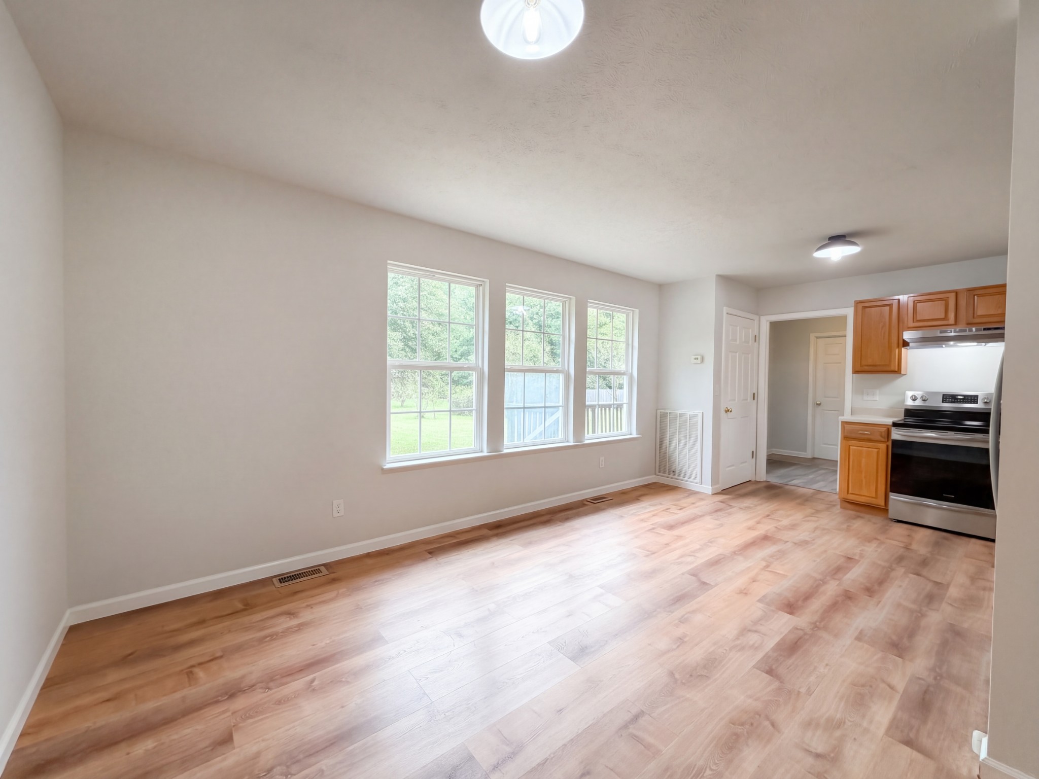 1023 Kaity Brooke Dr Property Photo 7