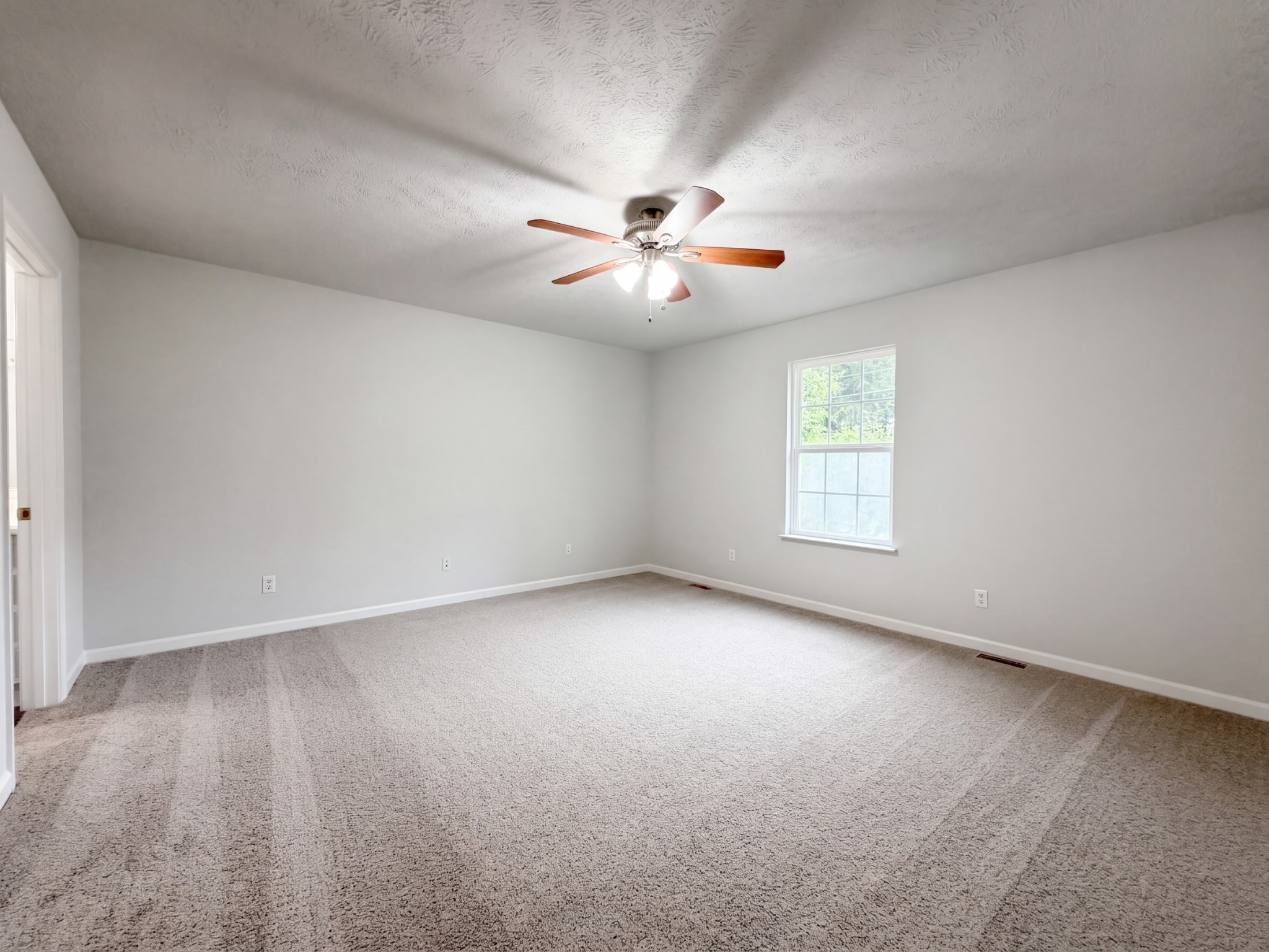1023 Kaity Brooke Dr Property Photo 11