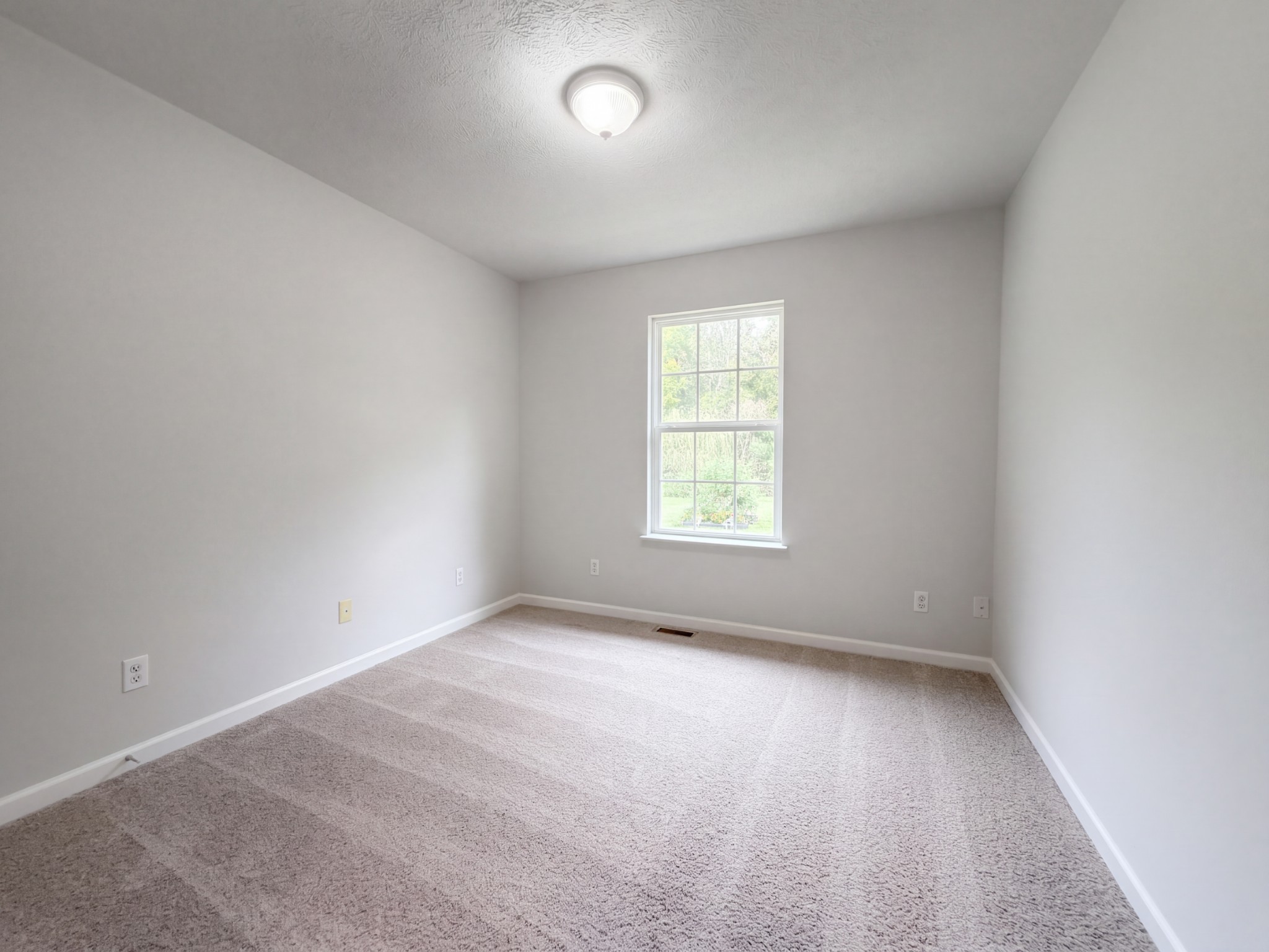 1023 Kaity Brooke Dr Property Photo 12