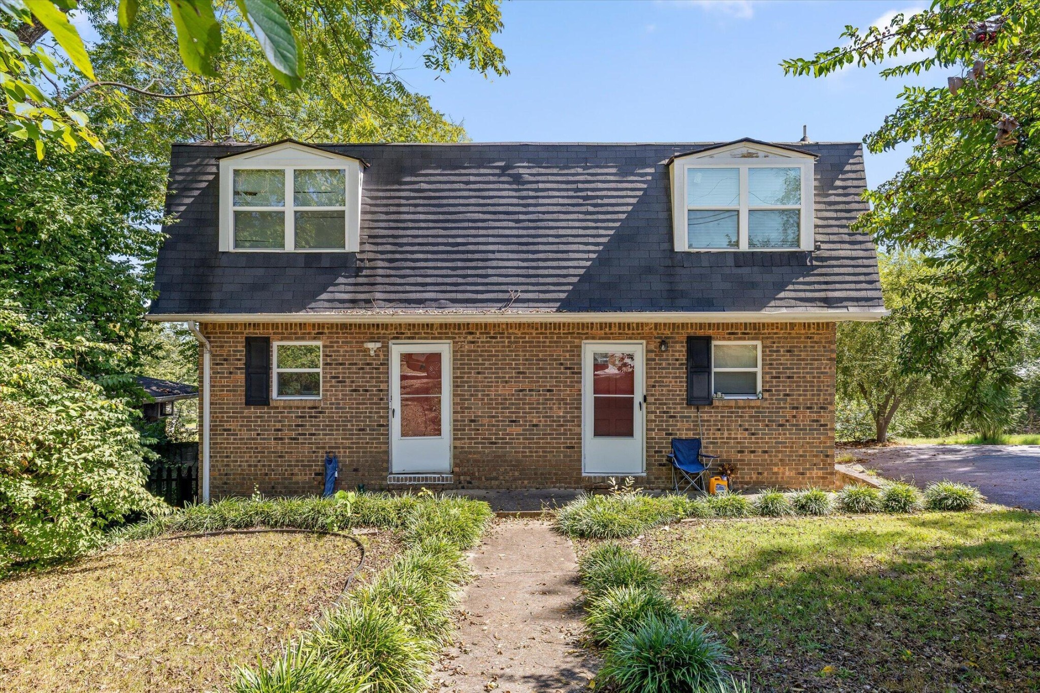 918 S Crest Road Property Photo 1