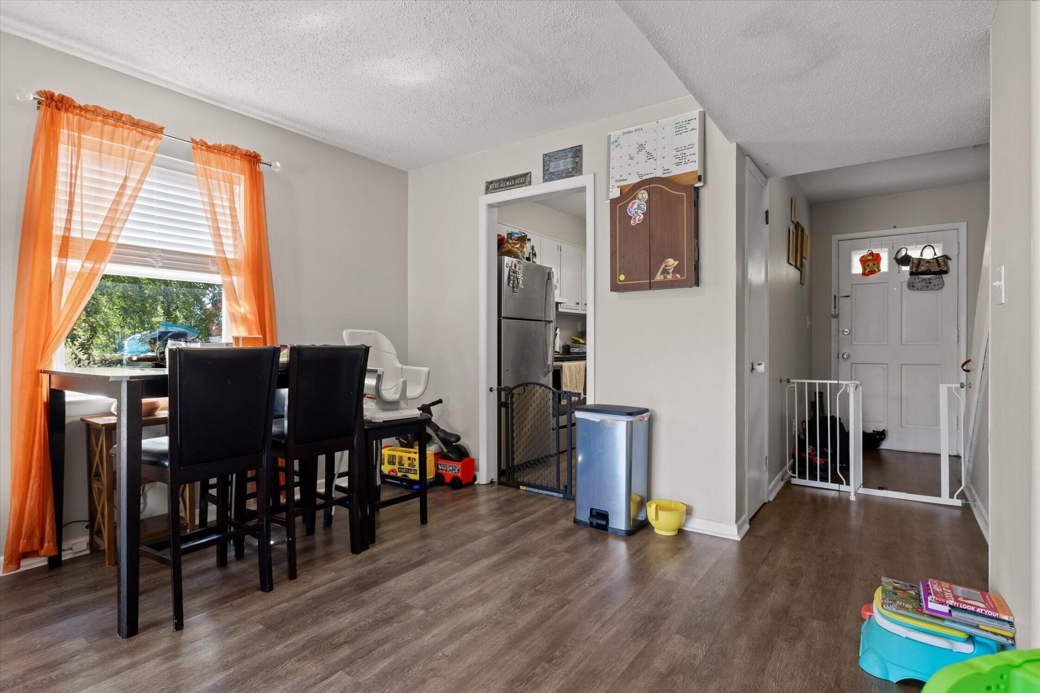 918 S Crest Road Property Photo 8