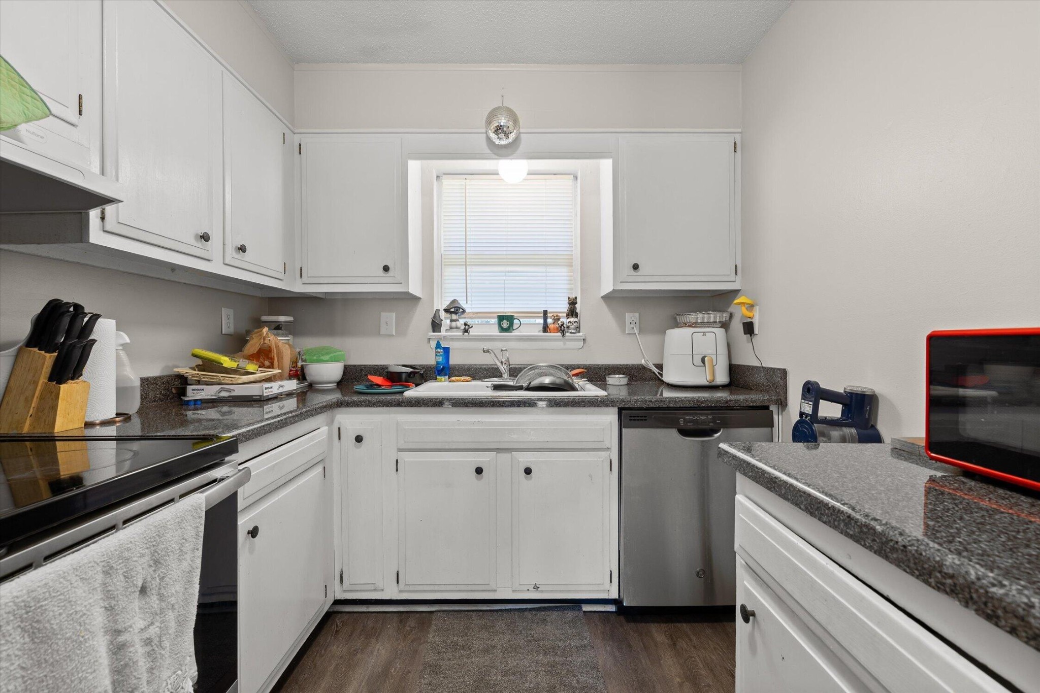 918 S Crest Road Property Photo 11