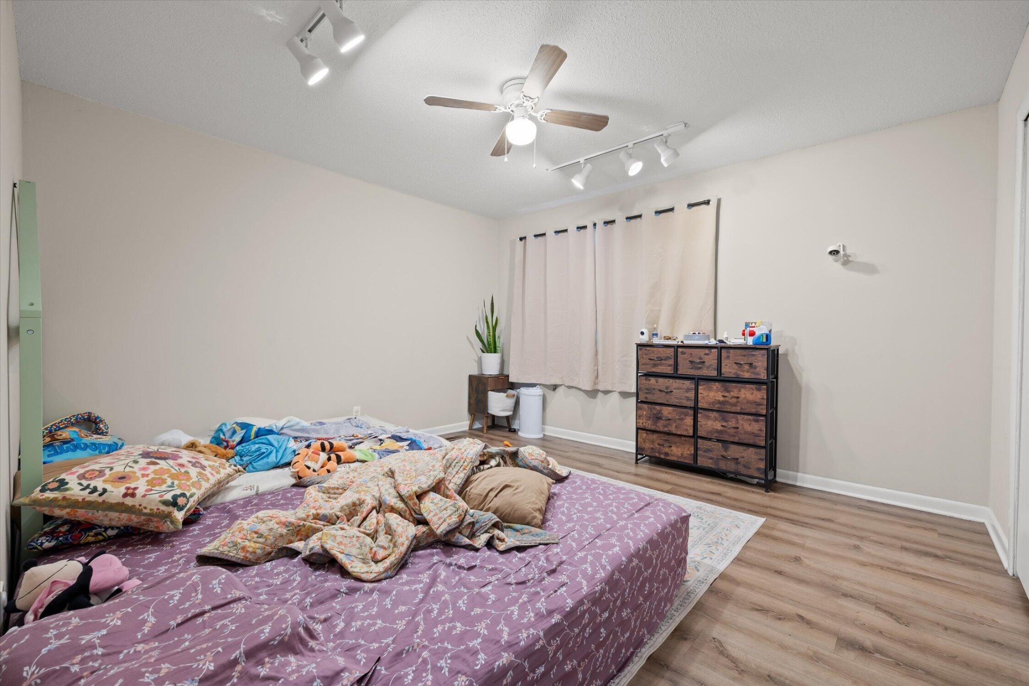 918 S Crest Road Property Photo 35