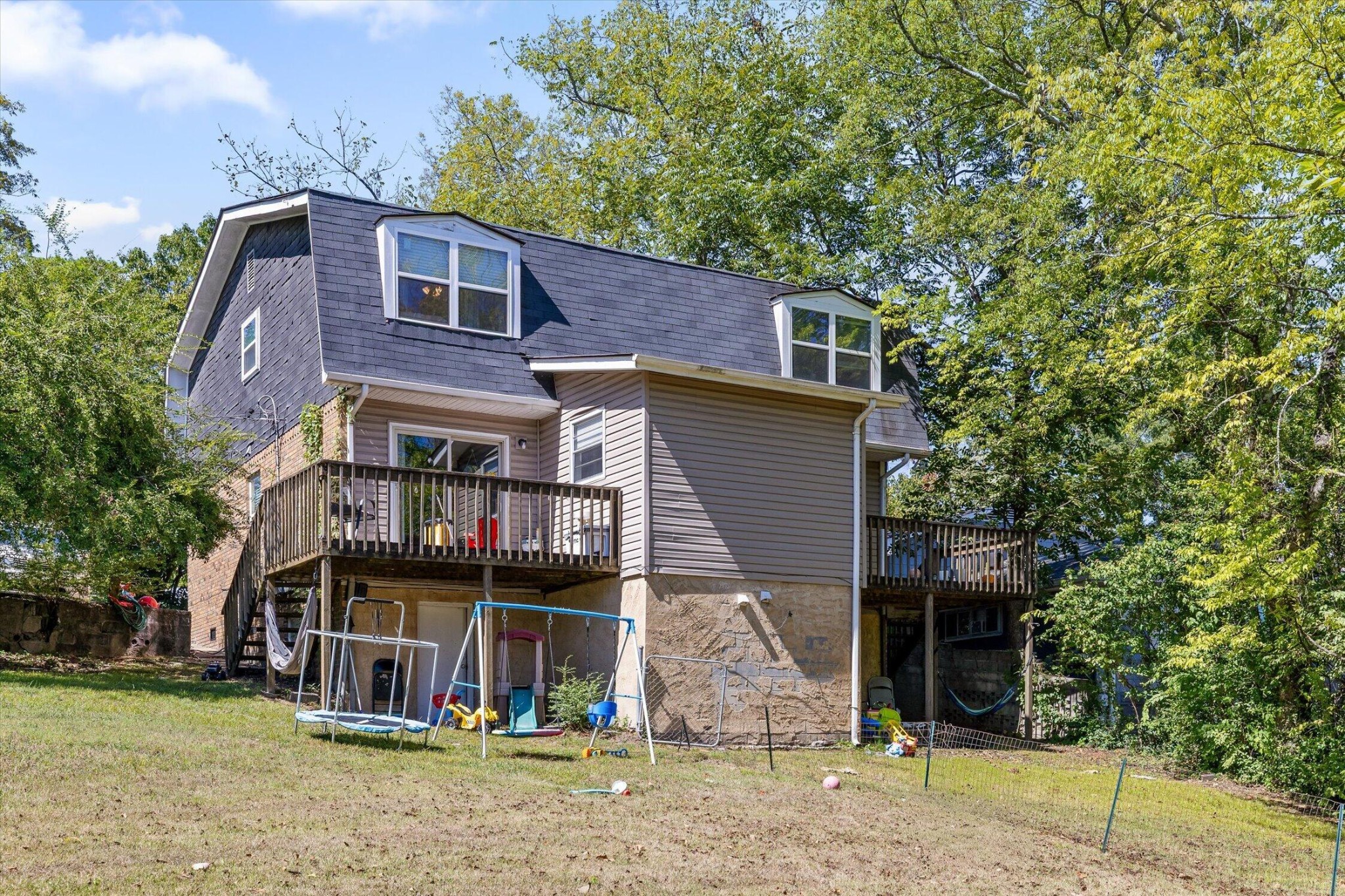 918 S Crest Road Property Photo 42