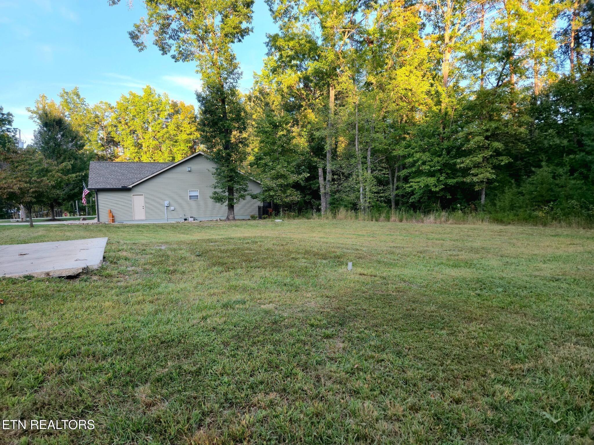 227 Thrushwood Drive Property Photo 5