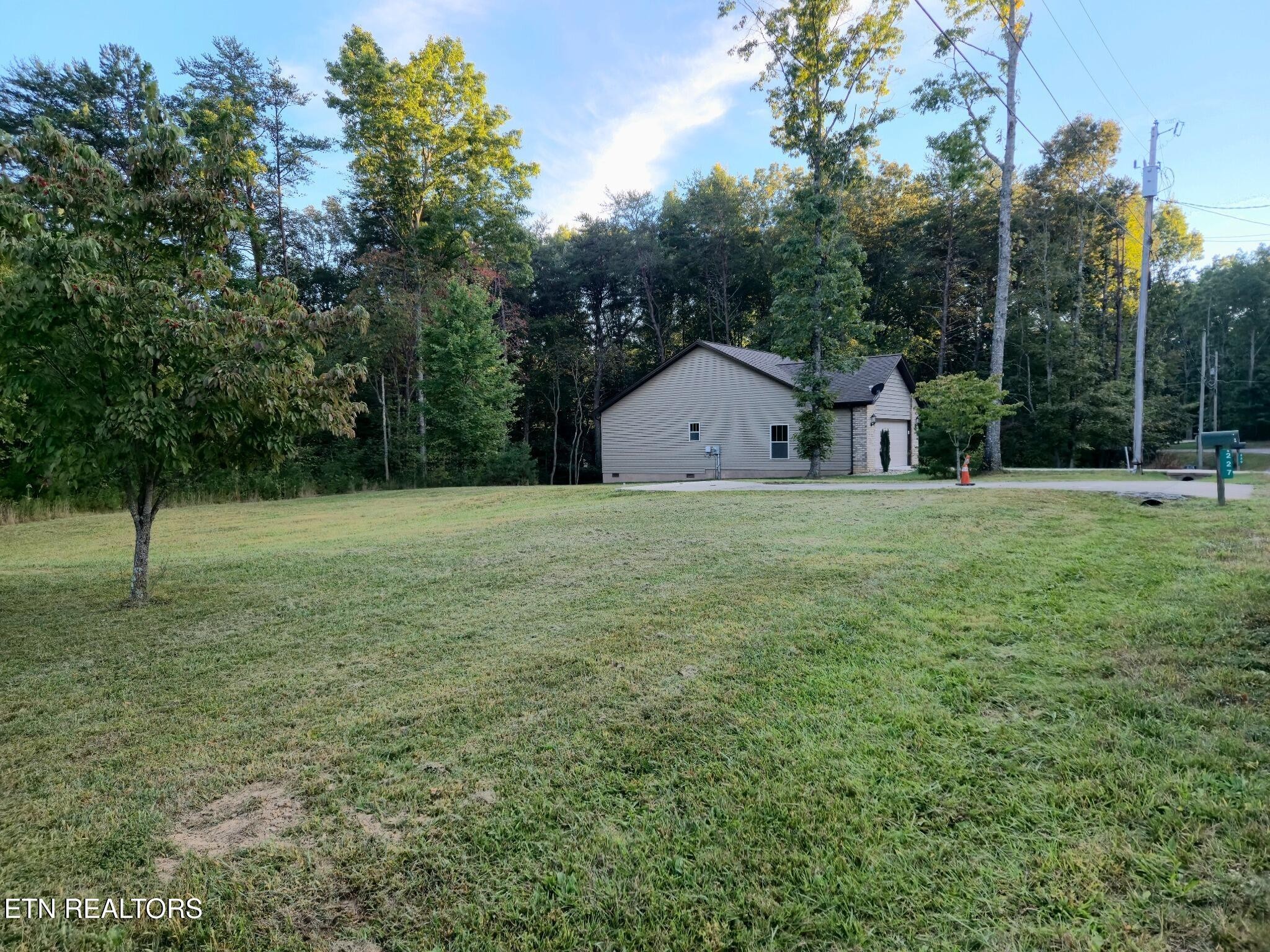 227 Thrushwood Drive Property Photo 10