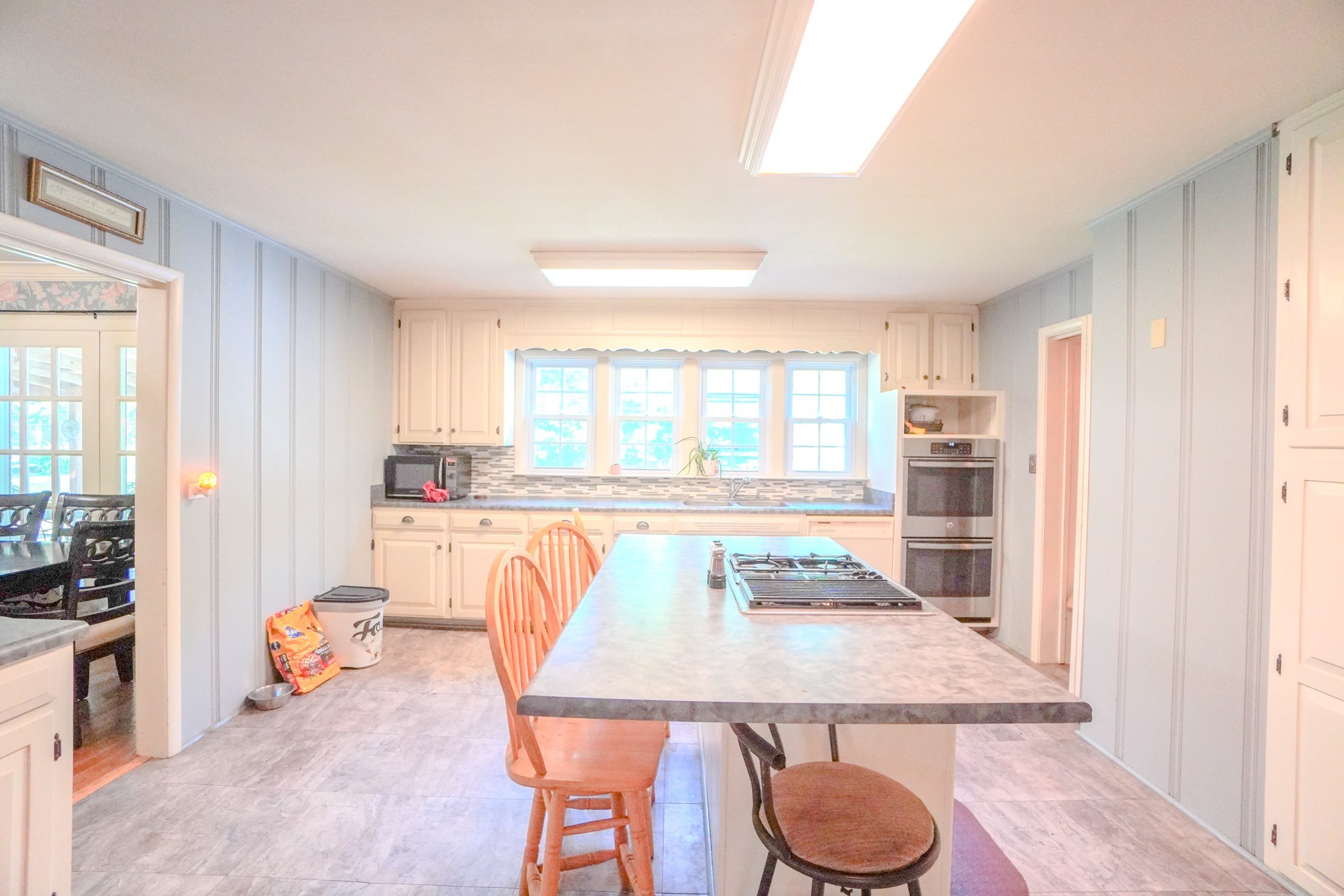 1219 Woodland Dr Property Photo 5