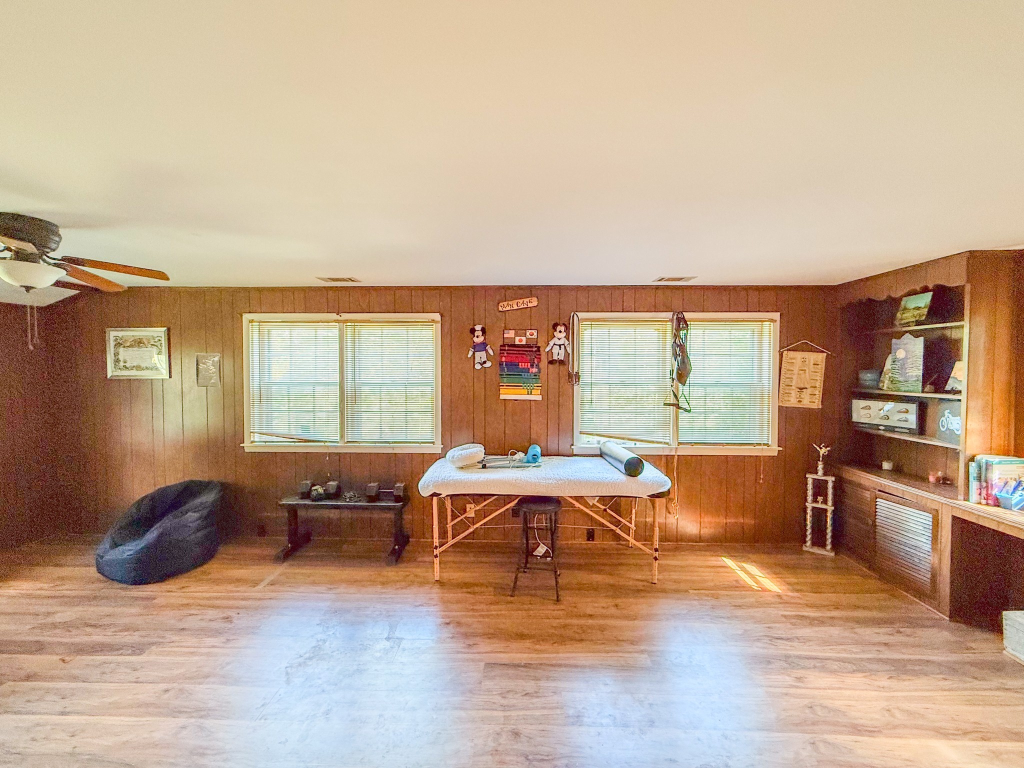 1219 Woodland Dr Property Photo 6