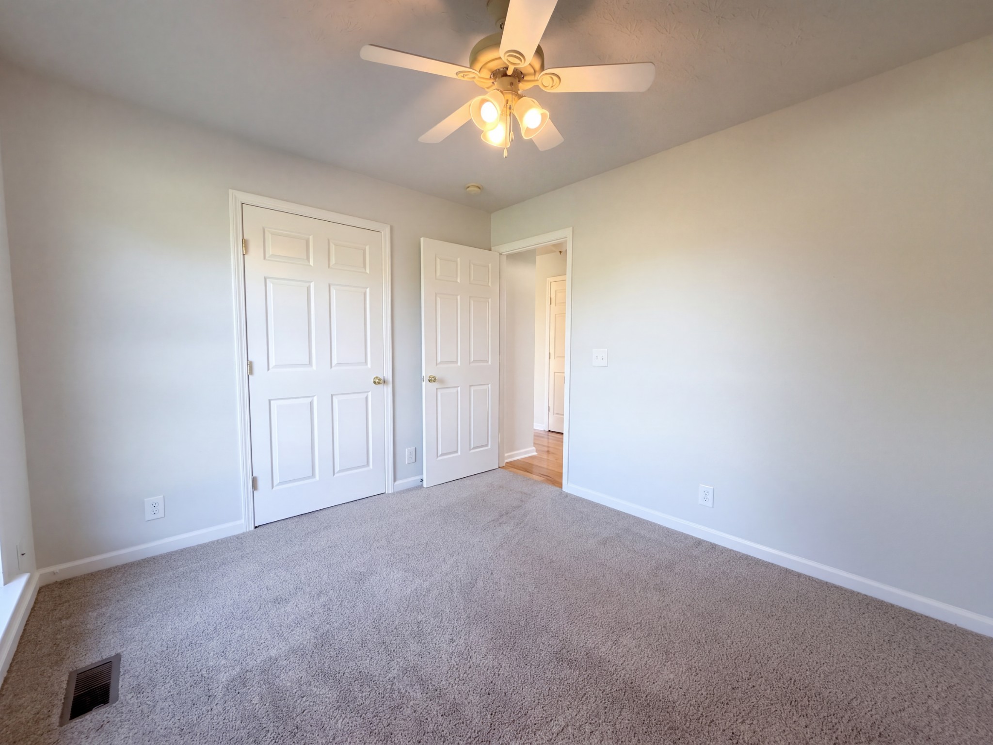 205 Woods Rd Property Photo 7
