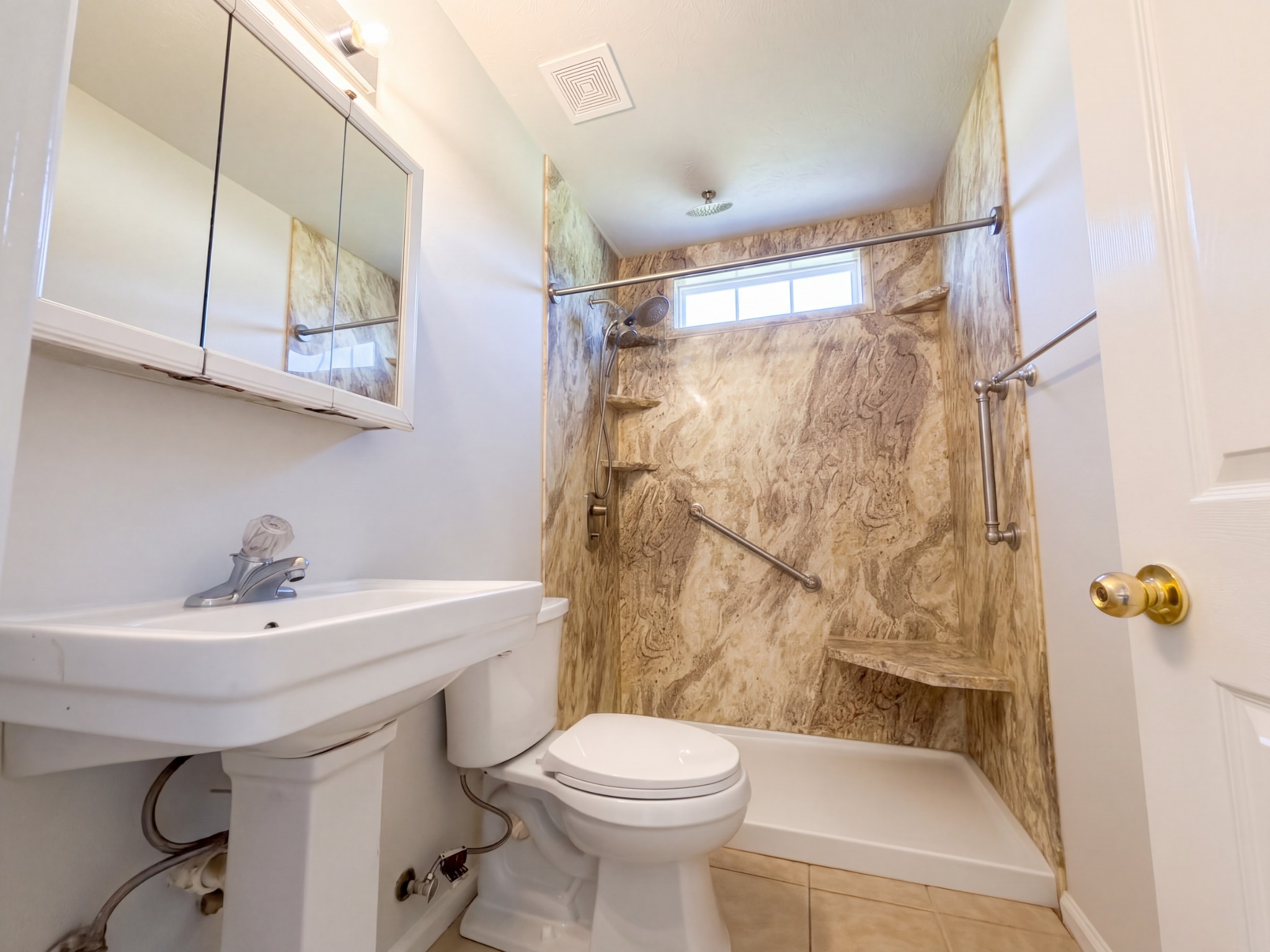 205 Woods Rd Property Photo 9