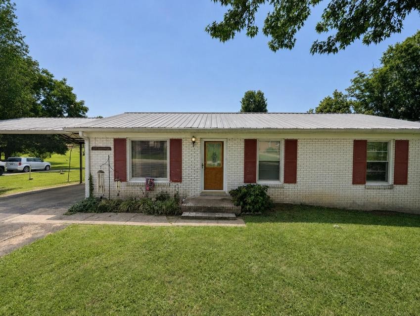 103 Greenbriar St Property Photo 1