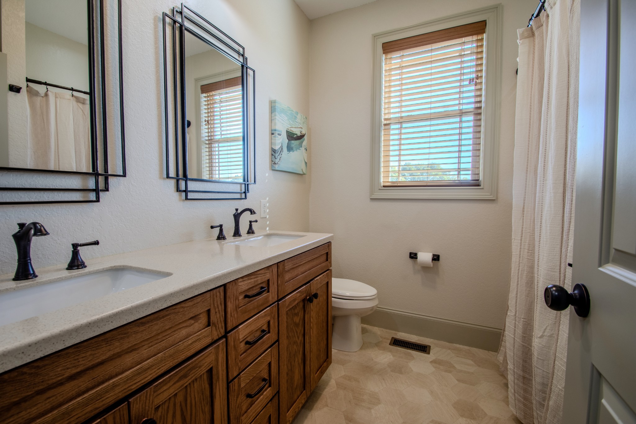 629 Winding Creek Way Property Photo 8