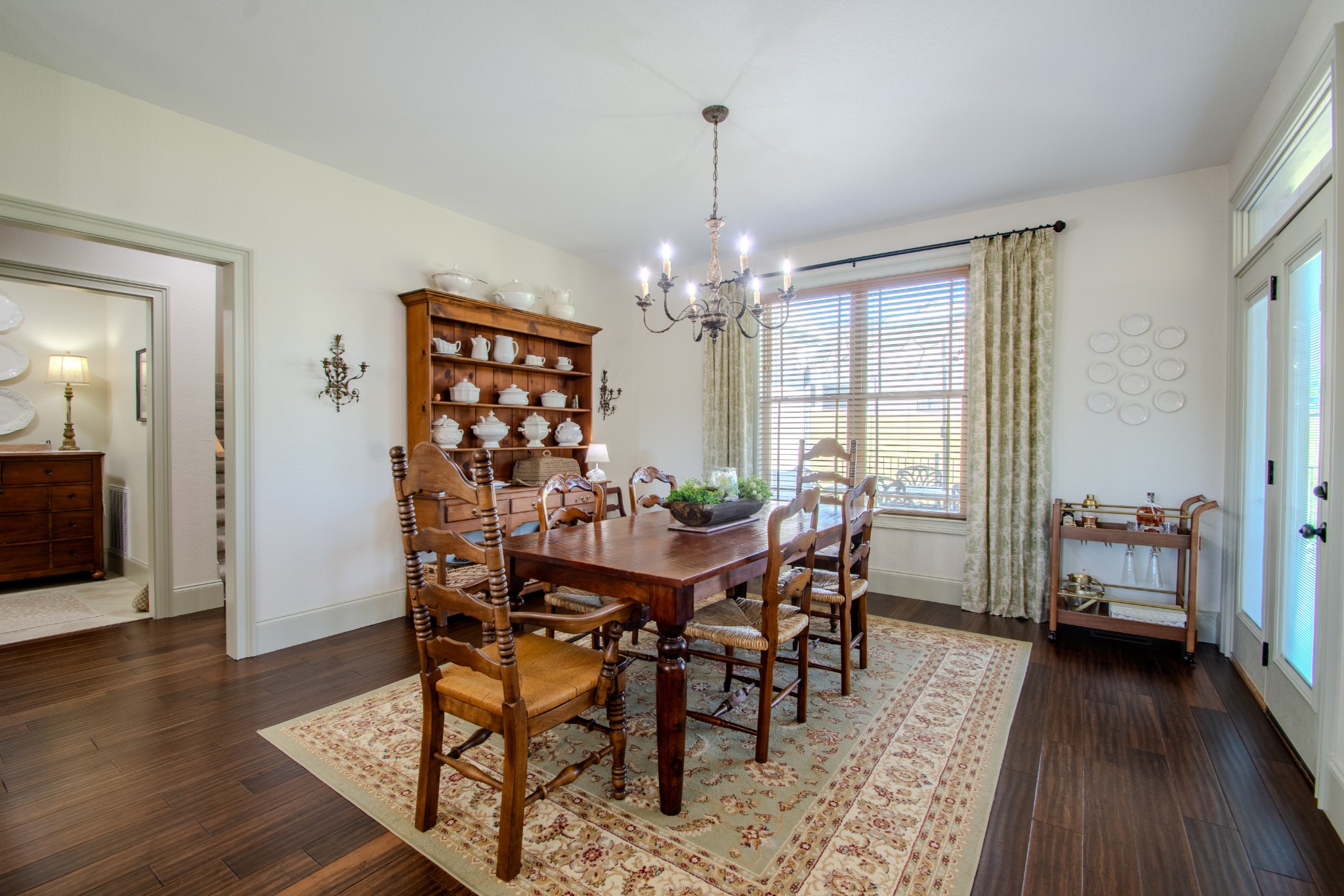 629 Winding Creek Way Property Photo 10