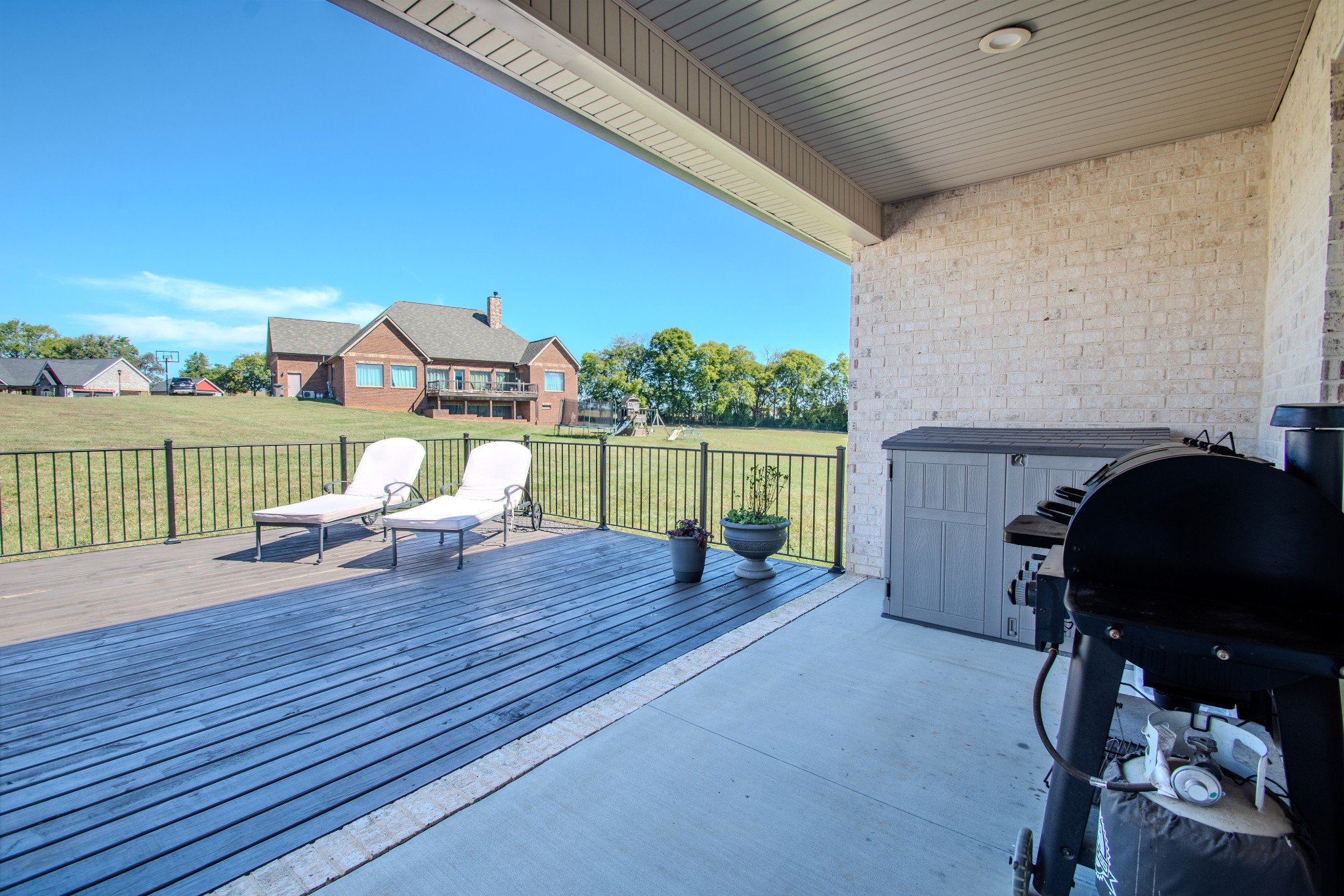 629 Winding Creek Way Property Photo 29