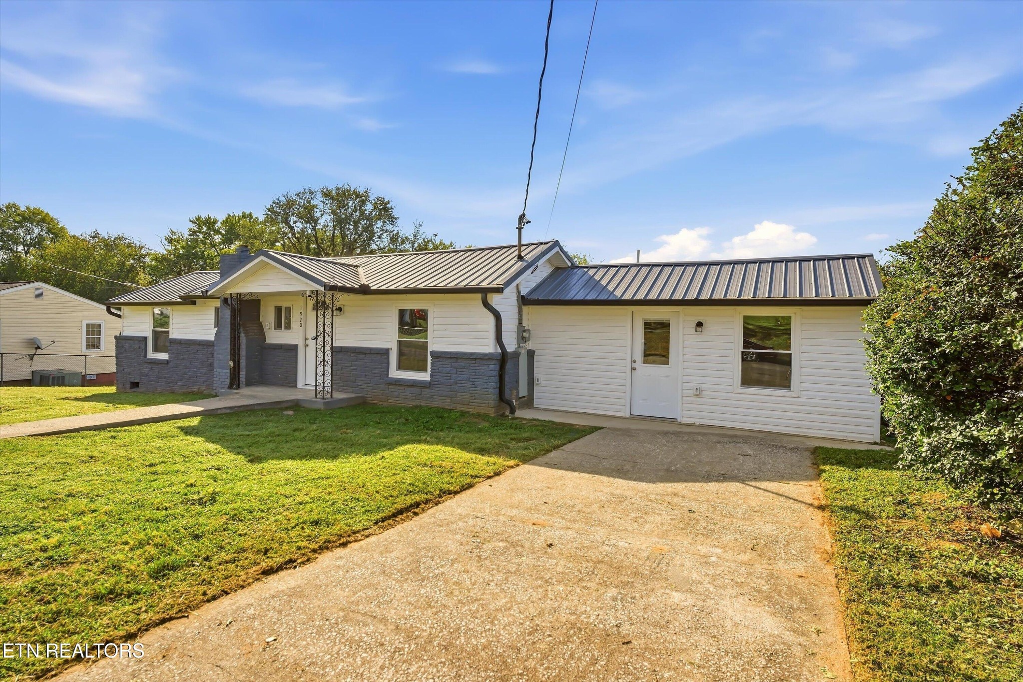 1920 Jourolman Ave Property Photo 2