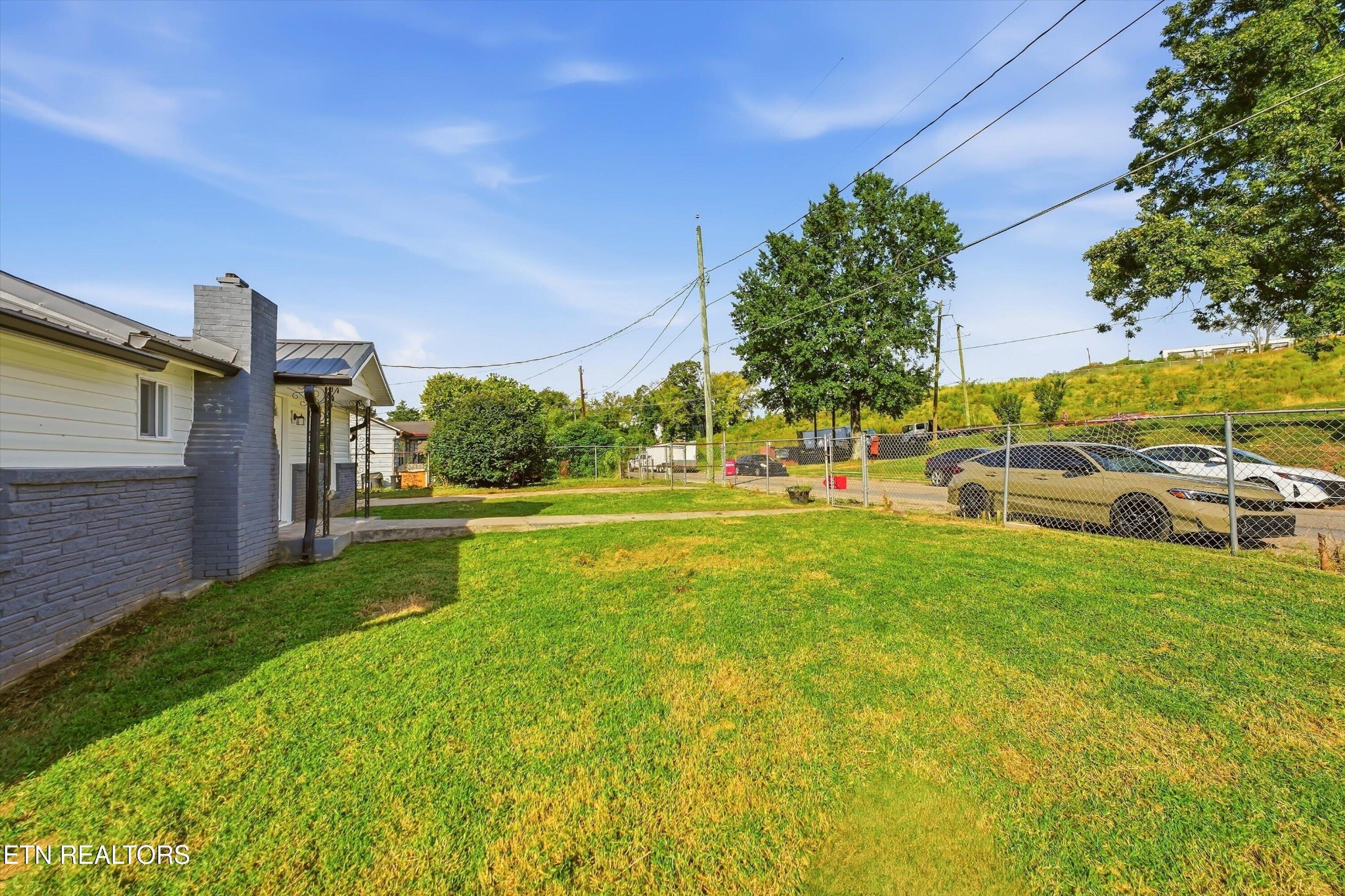 1920 Jourolman Ave Property Photo 20
