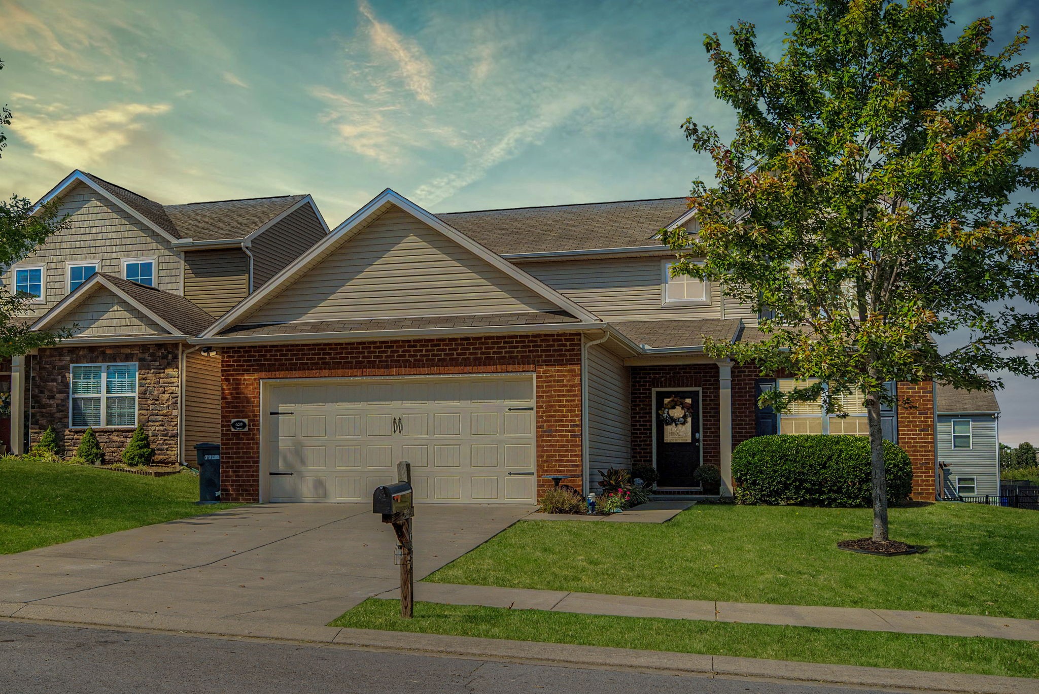 639 Pemberton Dr Property Photo 3