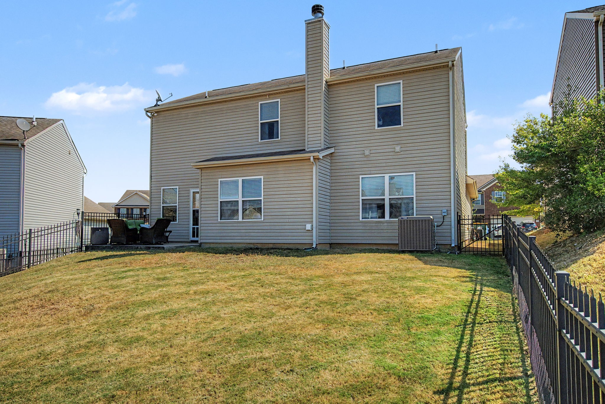 639 Pemberton Dr Property Photo 35