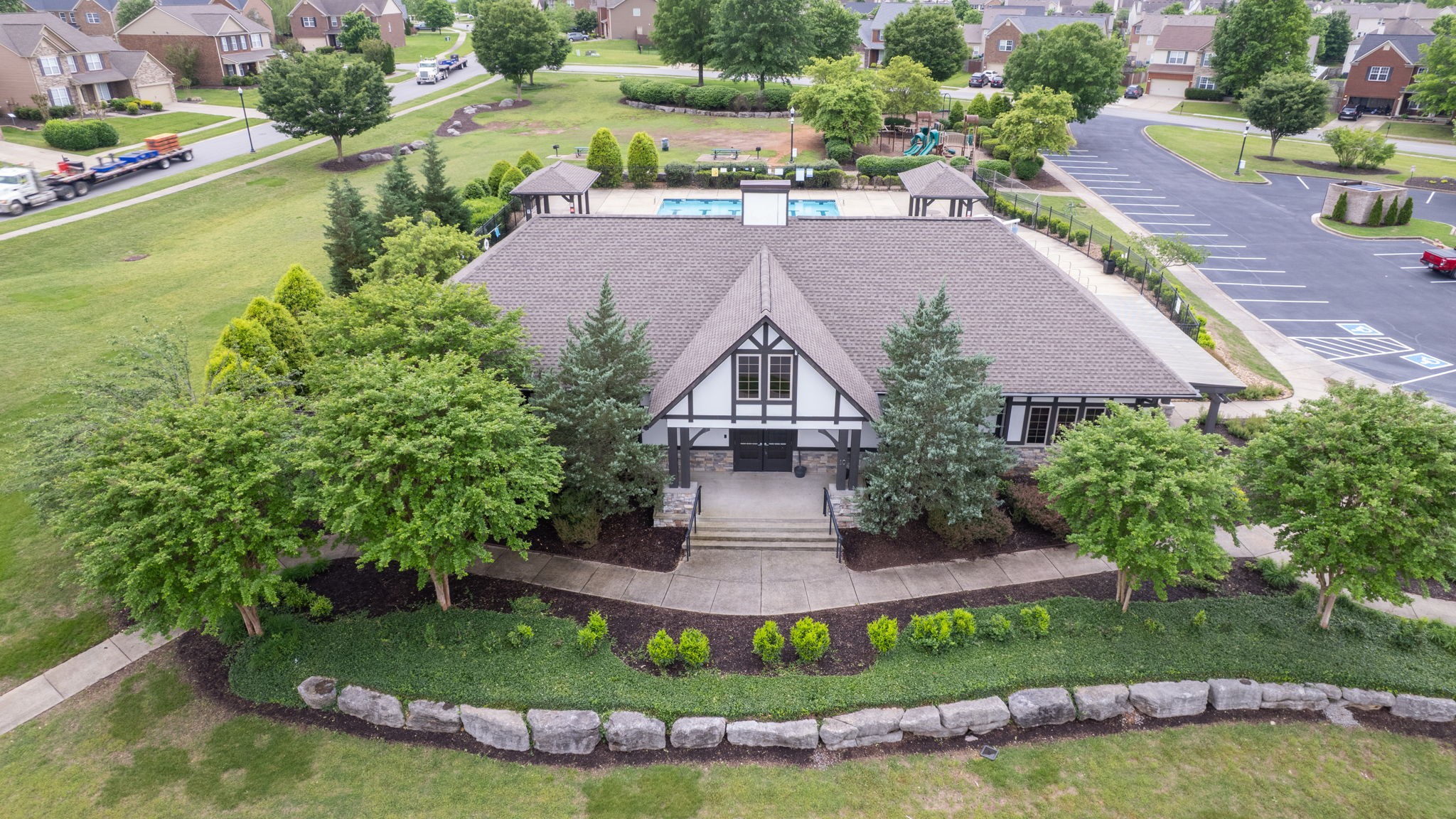 639 Pemberton Dr Property Photo 40