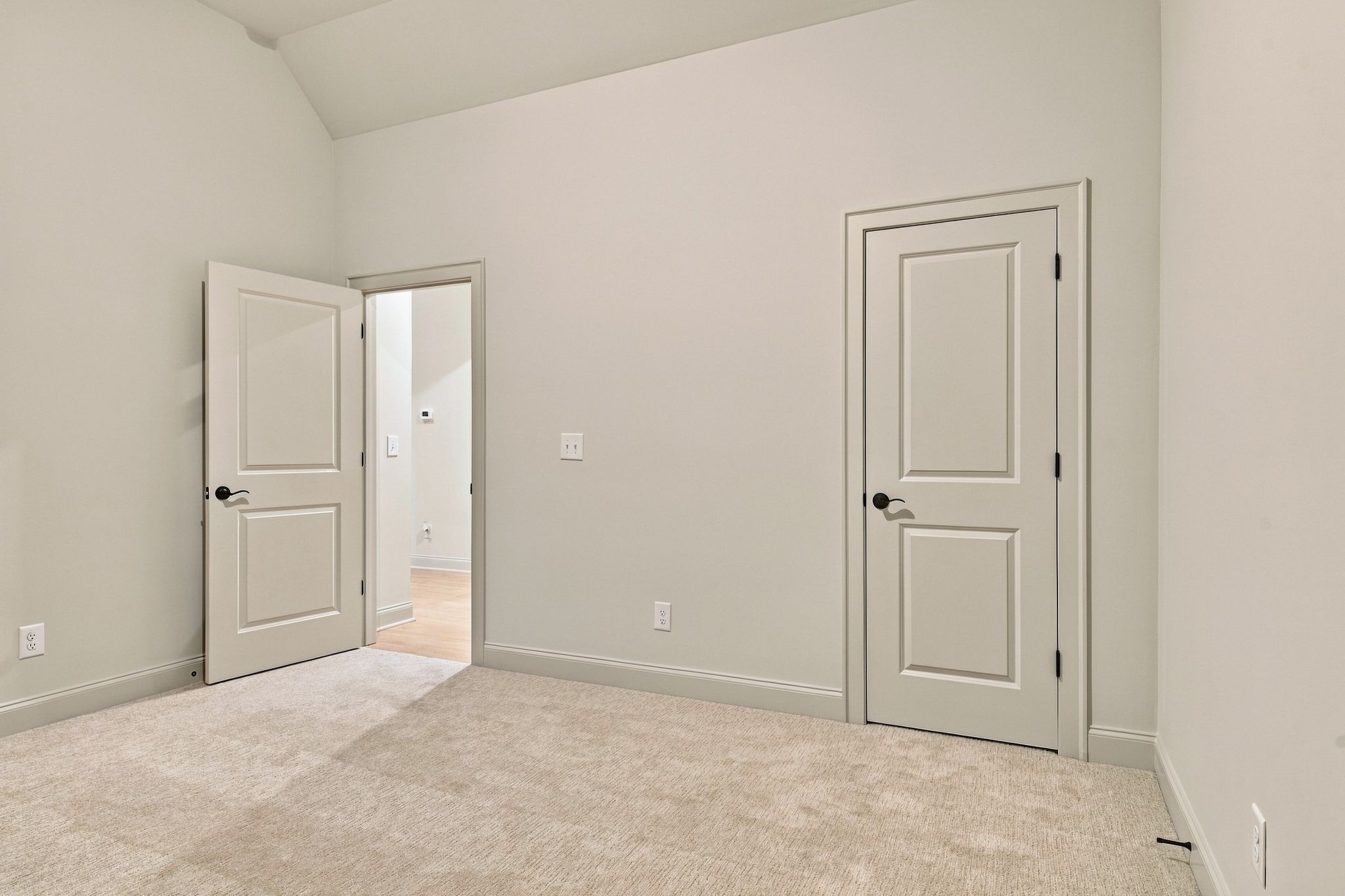 2409 Nolan Dr Property Photo 23