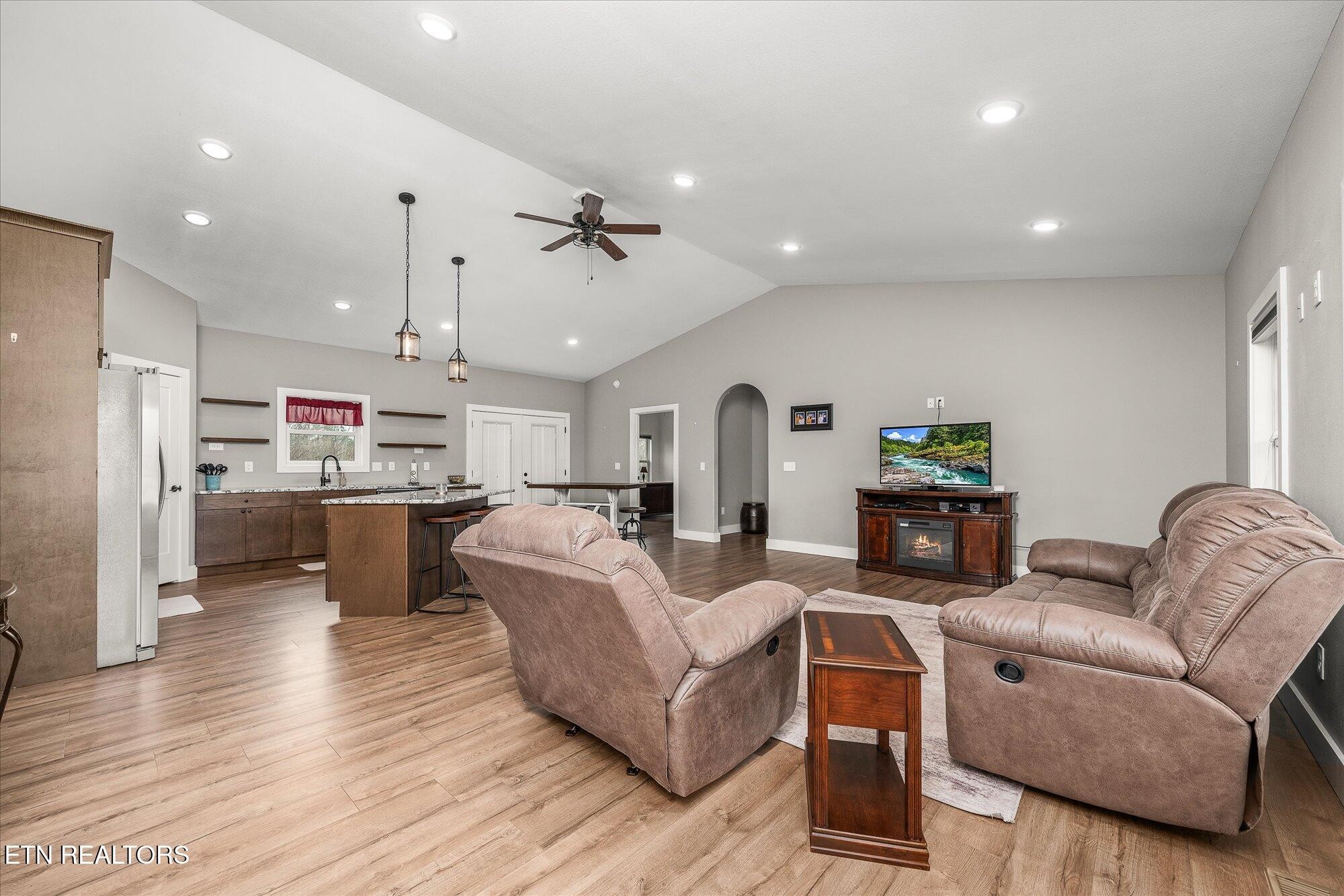138 Perry Creek Drive Property Photo 8