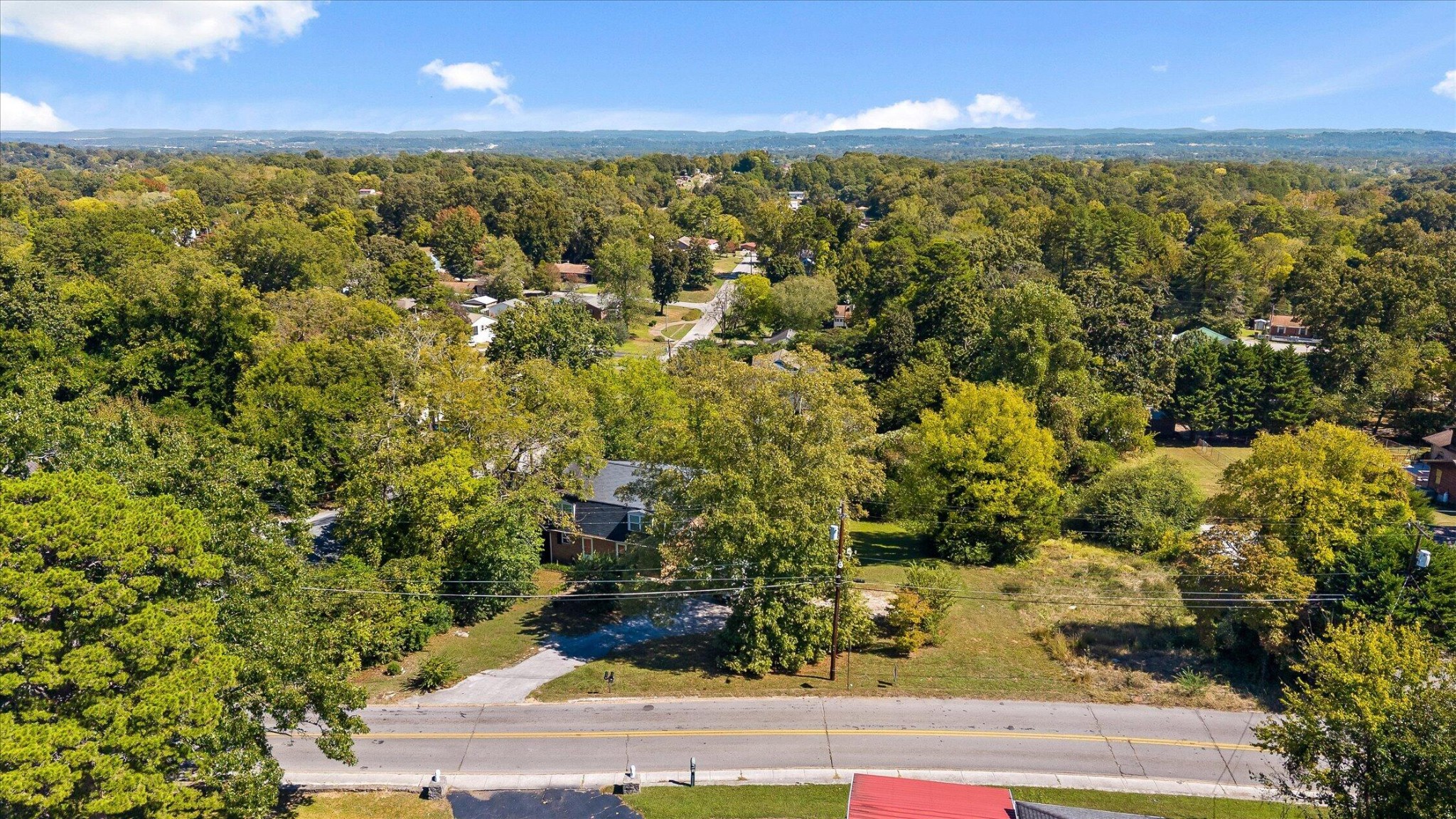 1000 S Crest Road Property Photo 1