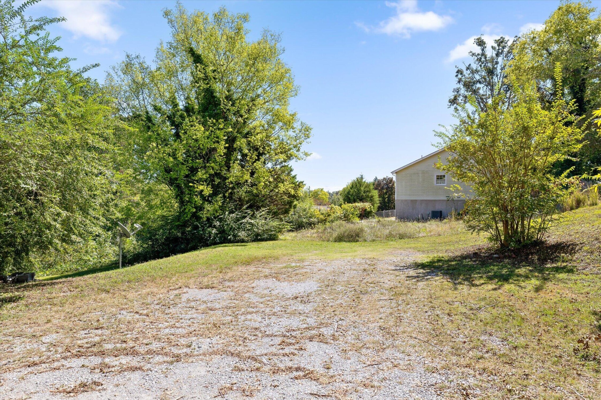 1000 S Crest Road Property Photo 16