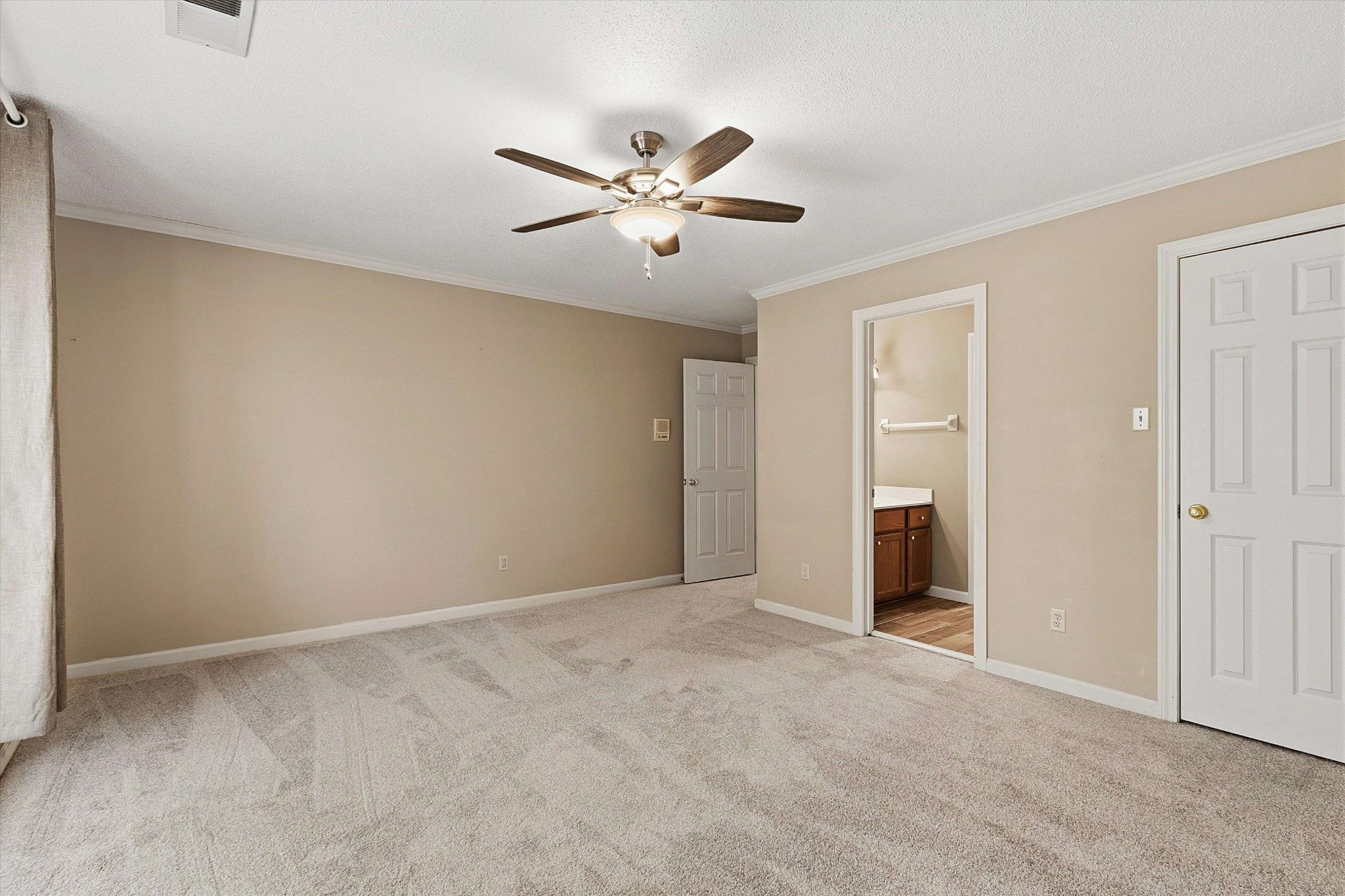 7813 Woodlark Cv Property Photo 29