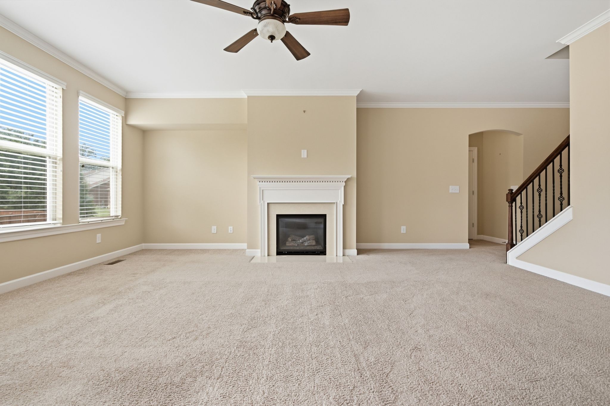 410 Valley Spring Dr Property Photo 12