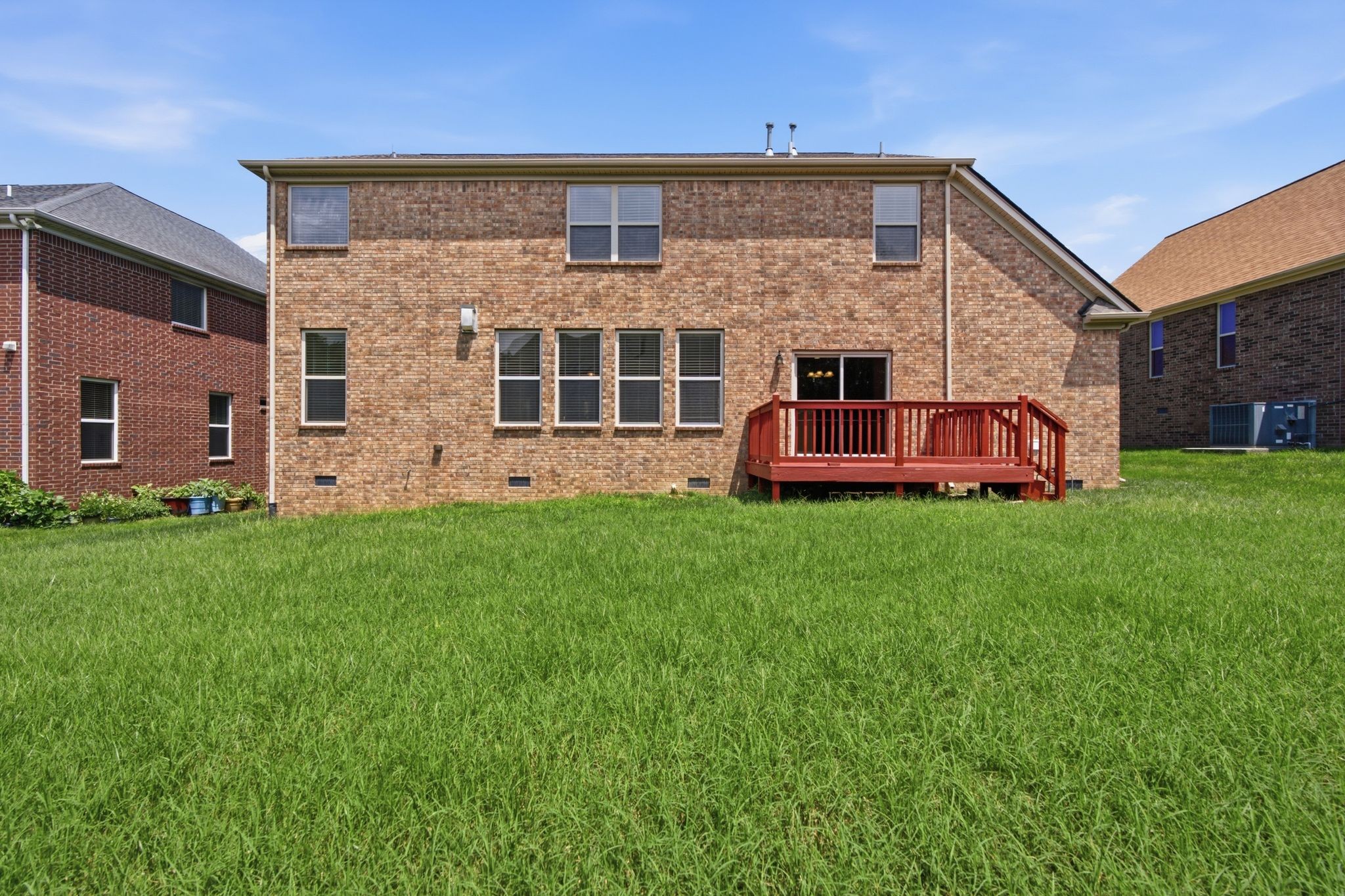 410 Valley Spring Dr Property Photo 16