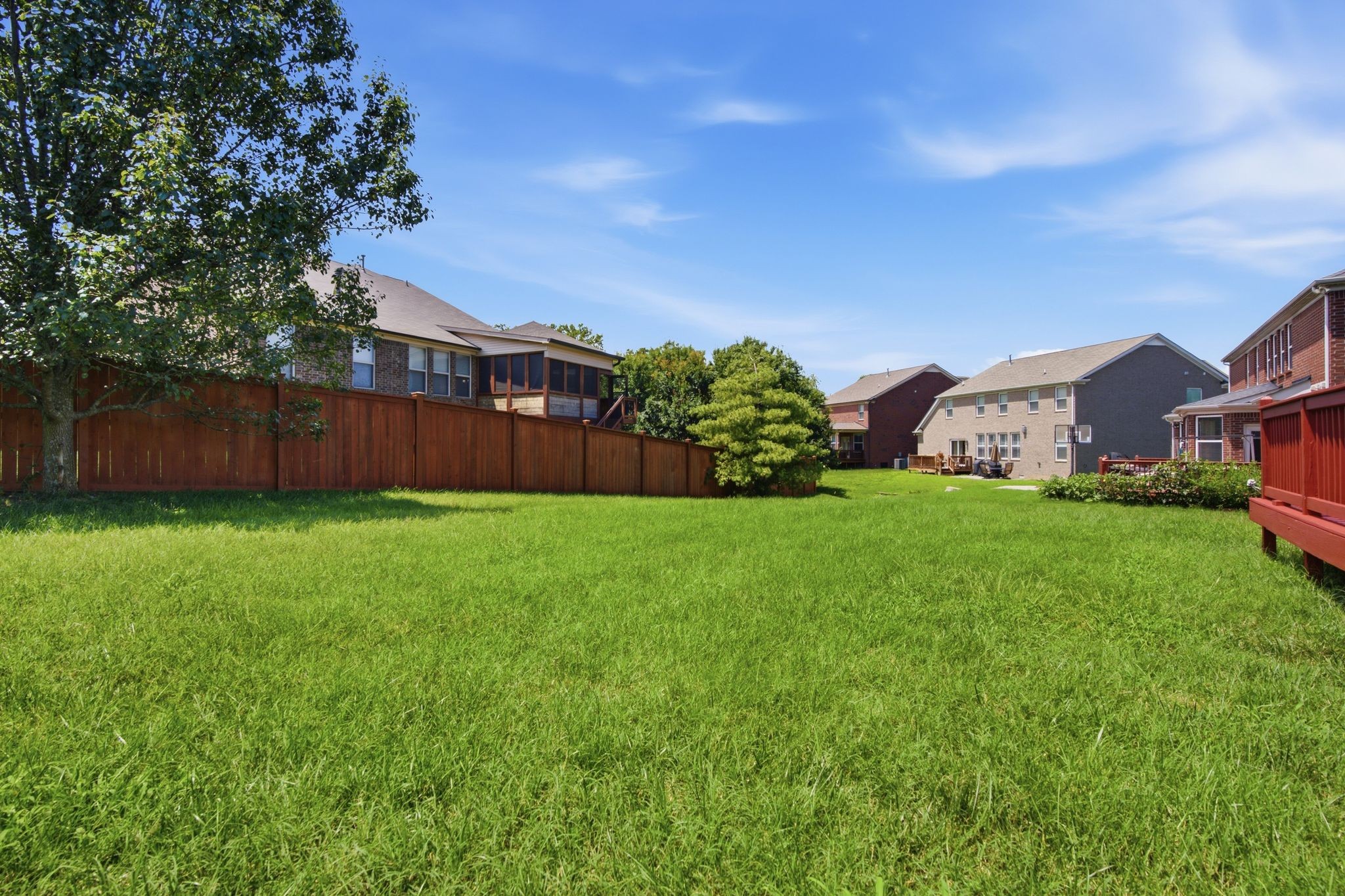 410 Valley Spring Dr Property Photo 17